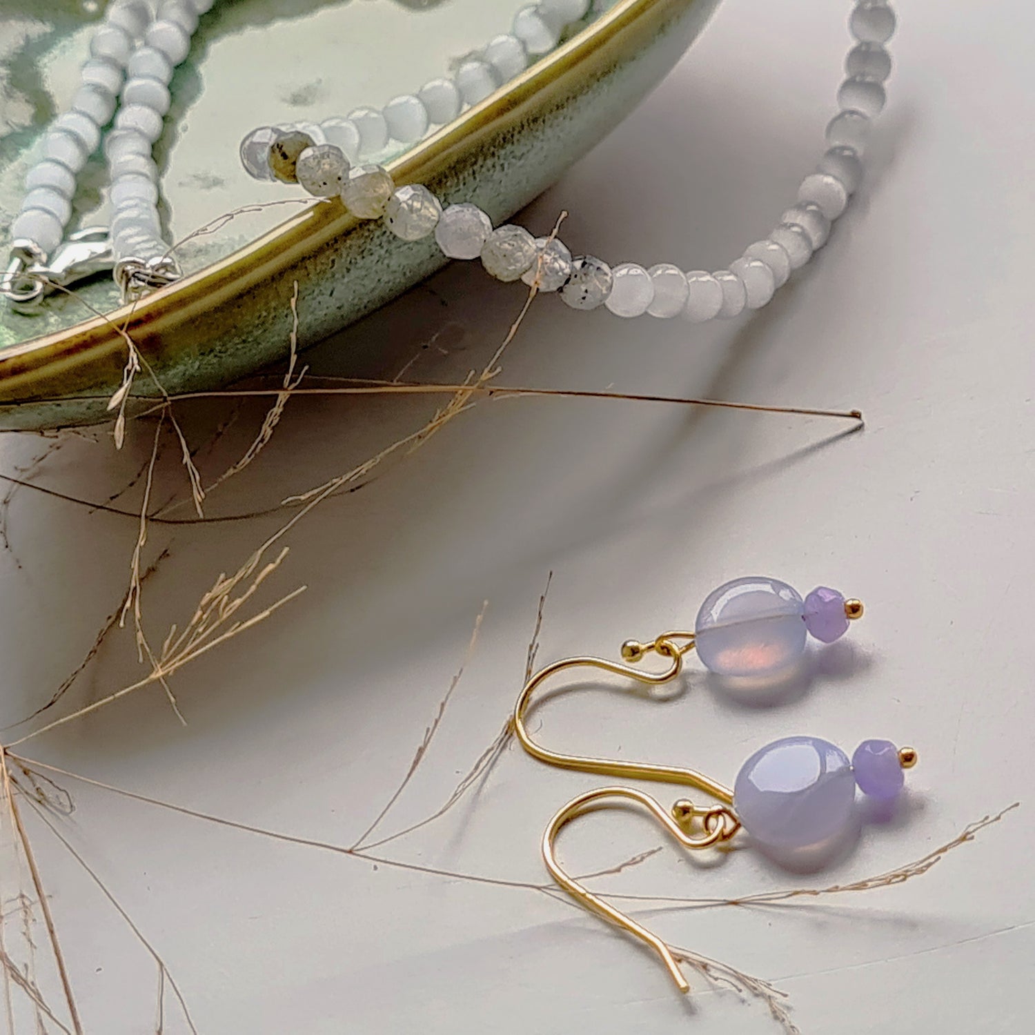 Oorbellen Honesty, blue lace agaat, lila jade