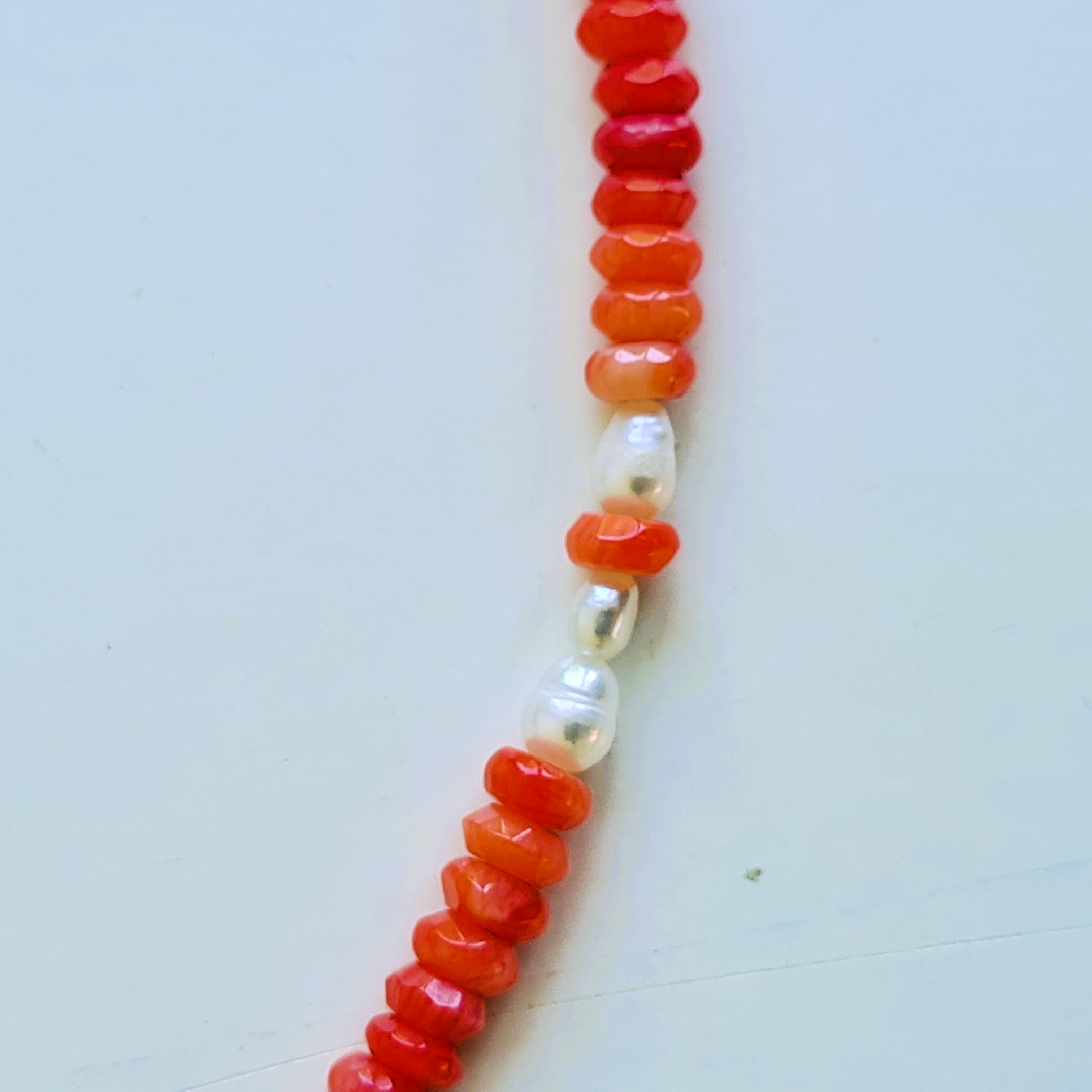 Ketting Happiness, koraal, parel