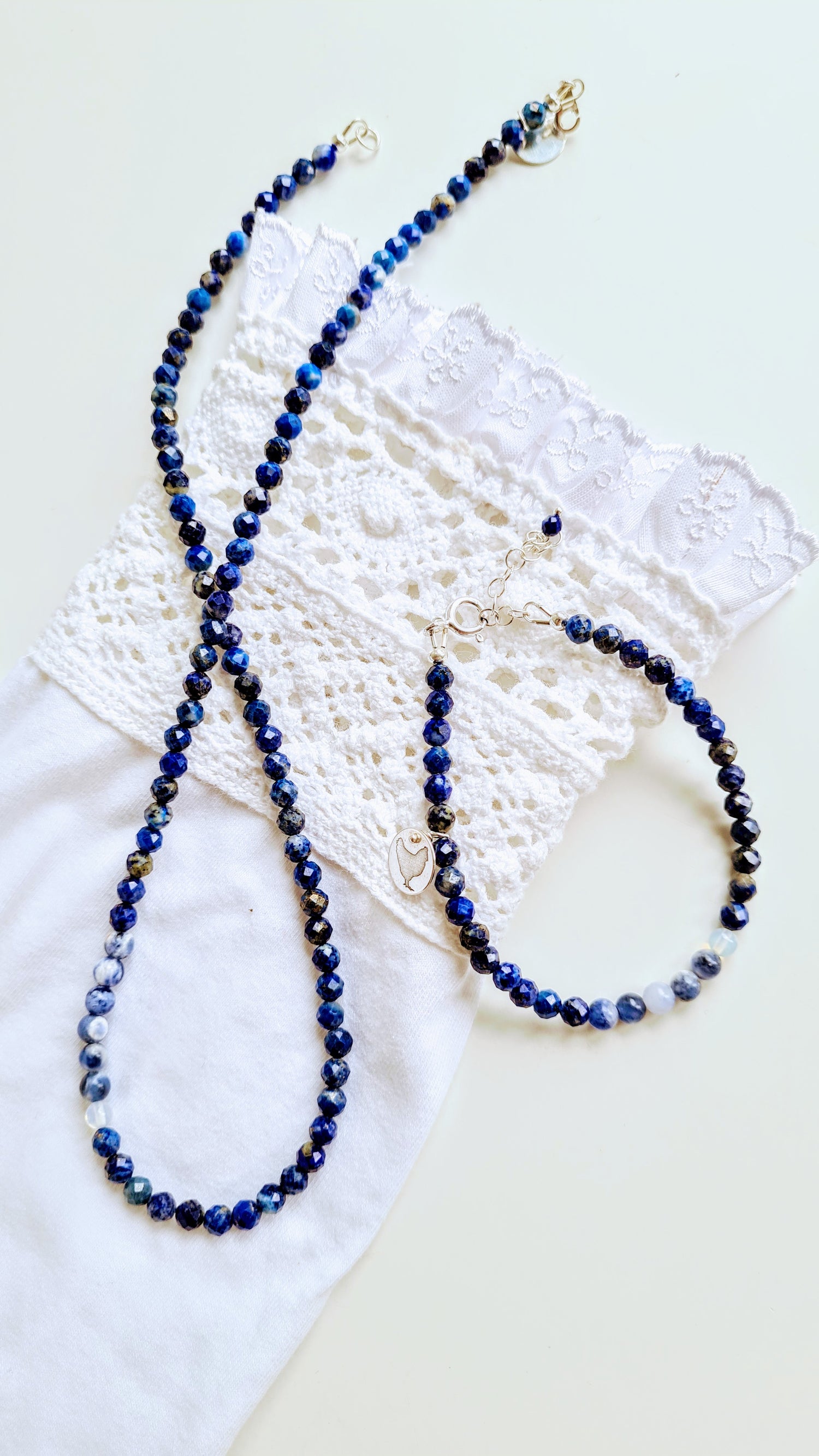 Ketting Blue Wisdom, lapis lazuli, sodaliet, maansteen