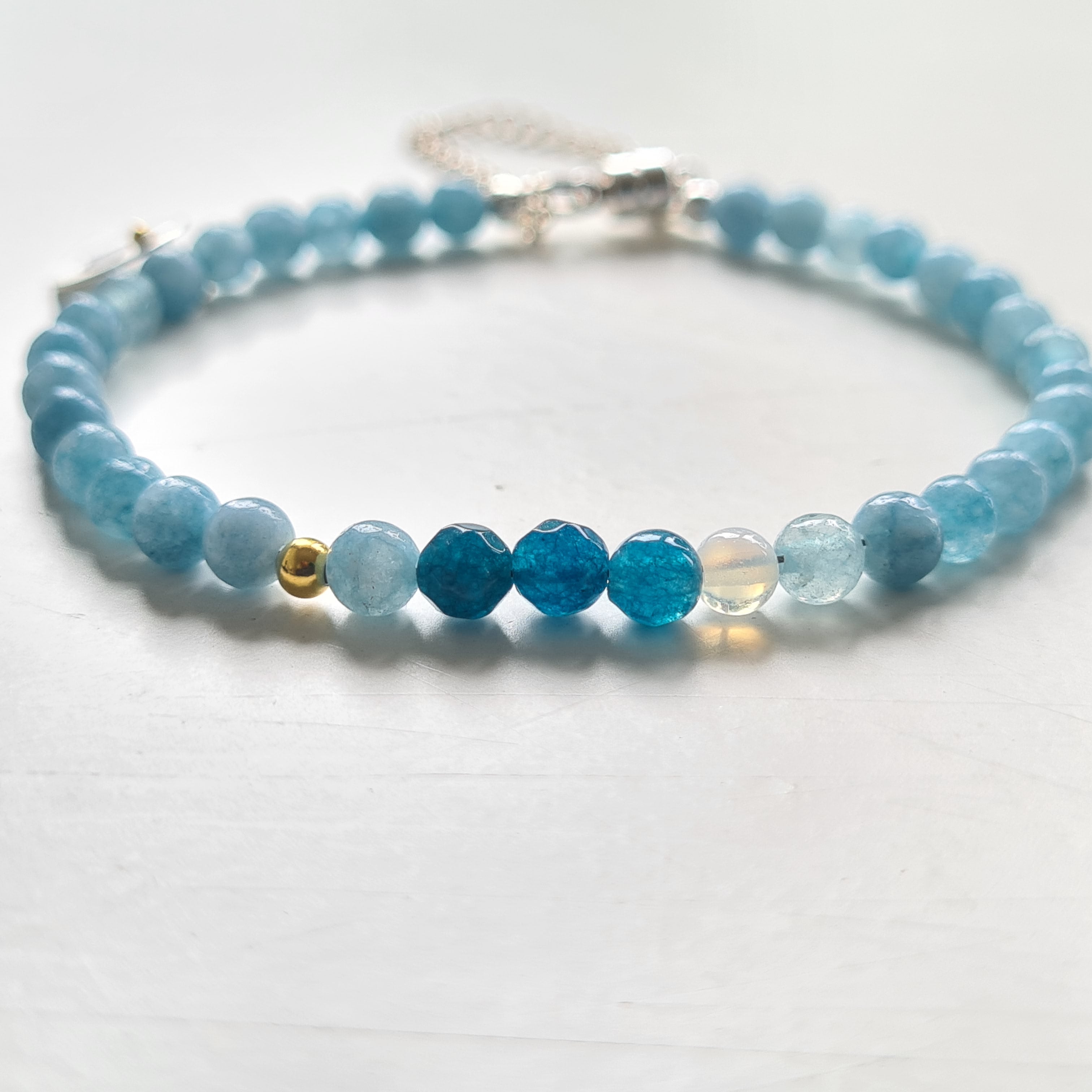 Armband Blue Heaven, blue lace agaat, jade