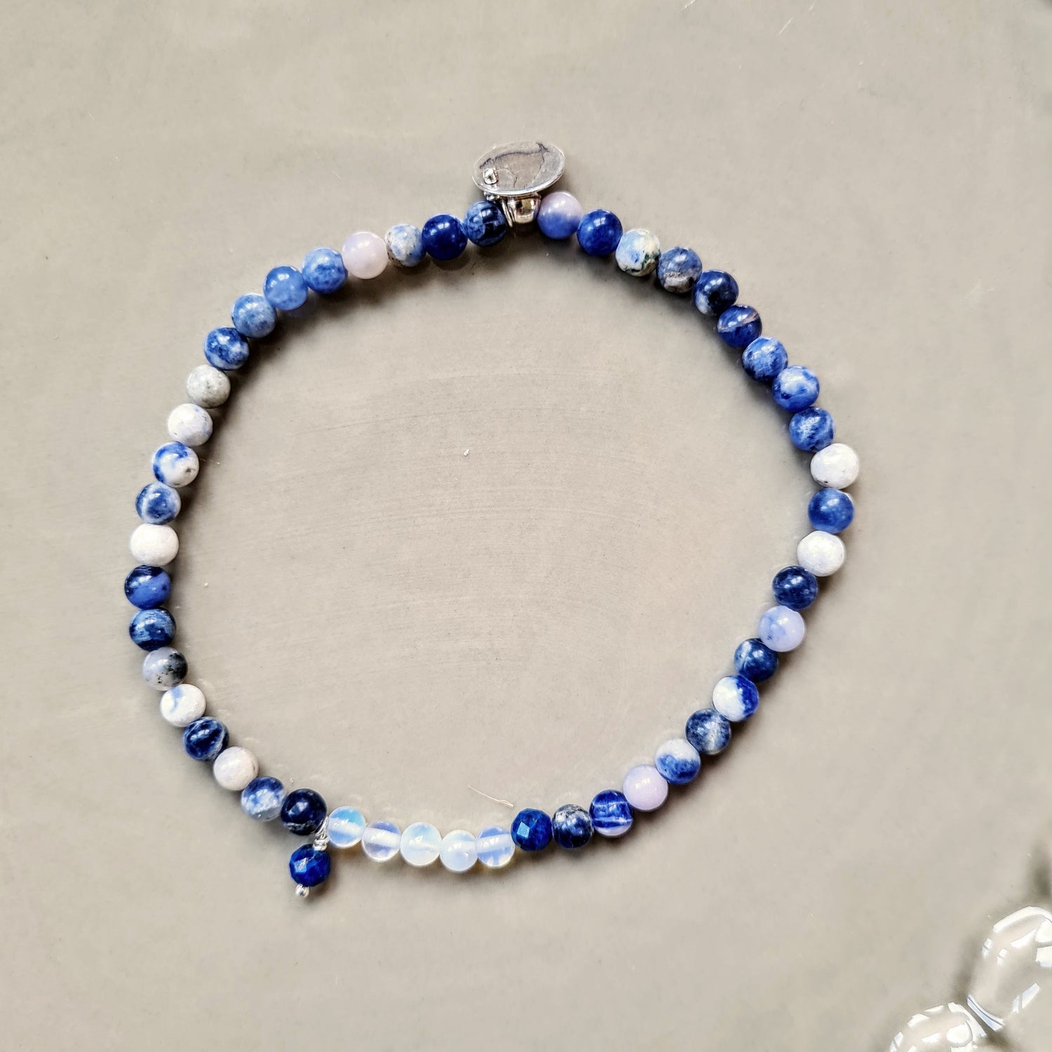 Enkelbandje New Moon, sodaliet, maansteen, lapis lazuli