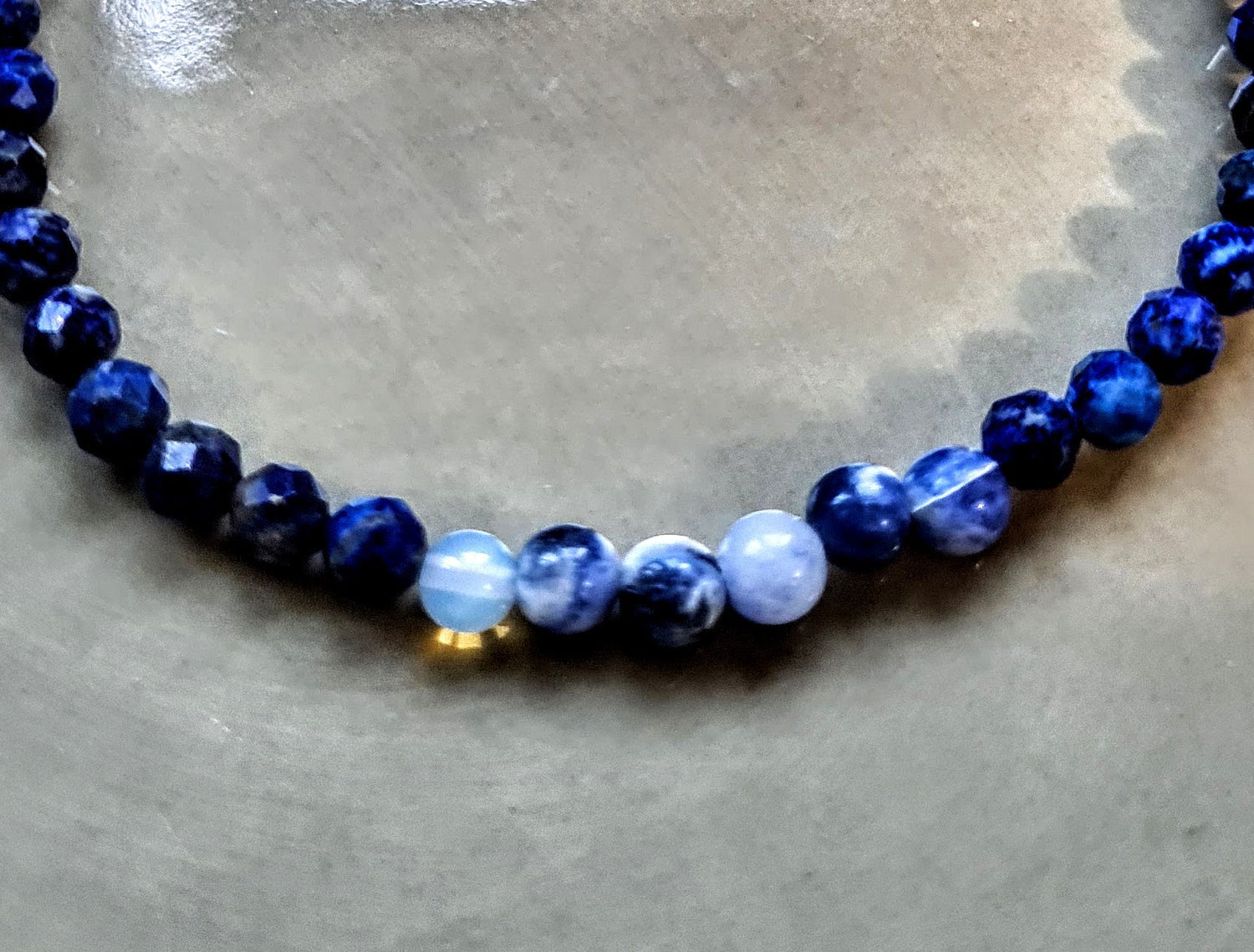Ketting Blue Wisdom, lapis lazuli, sodaliet, maansteen