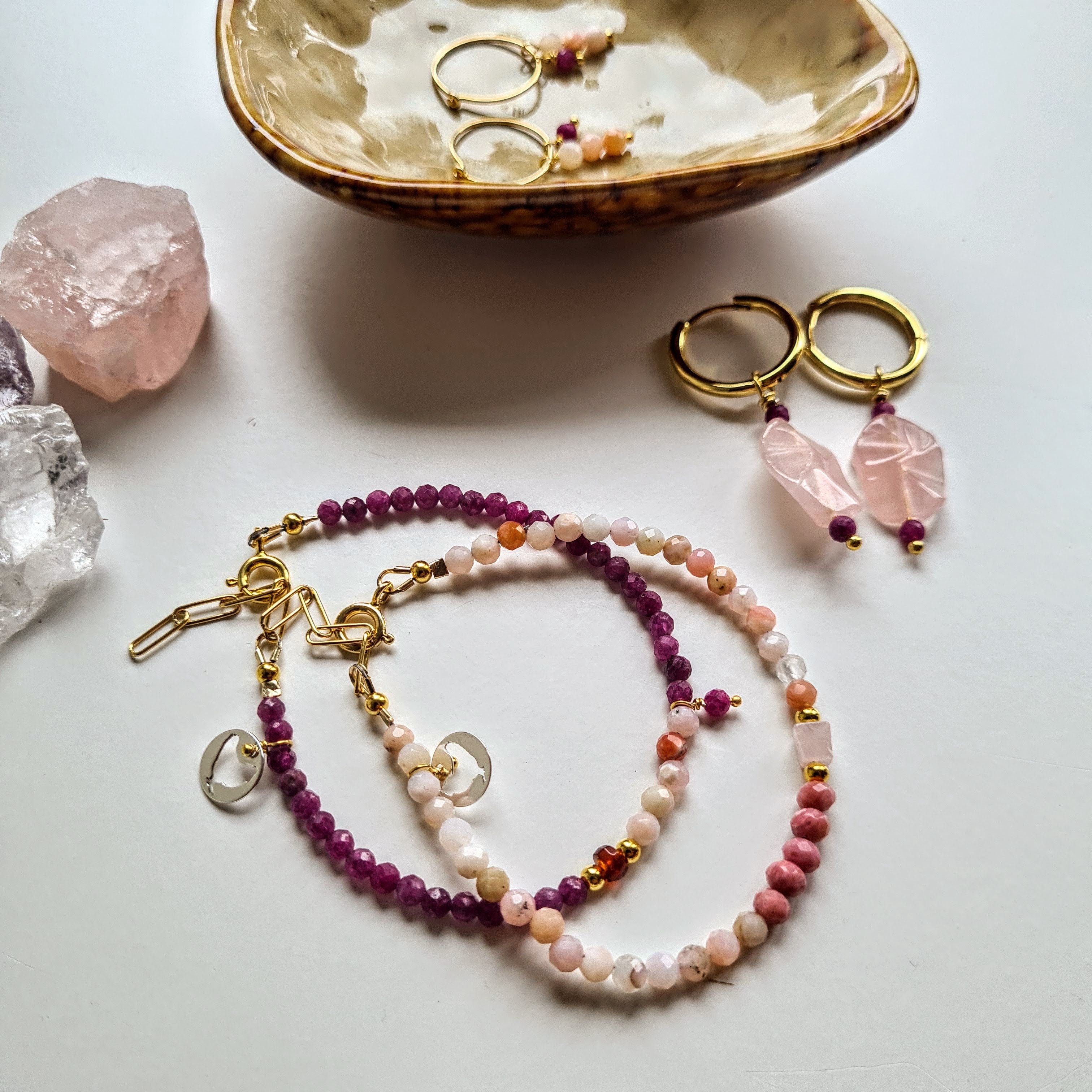 Armband Softly, opaal, rhodoniet, rozekwarts