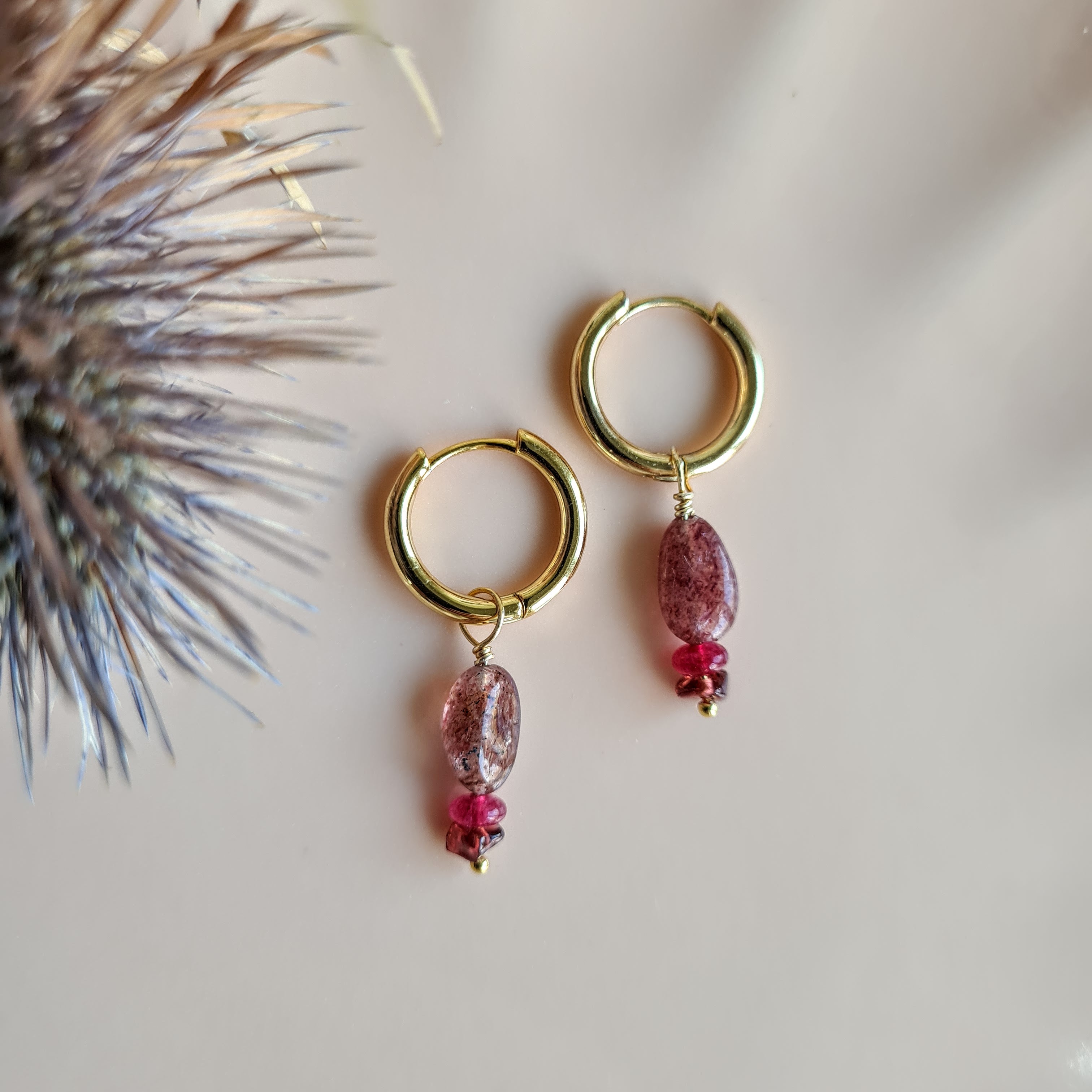 Oorbellen Dreaming, roze aardbeienkwarts, granaat