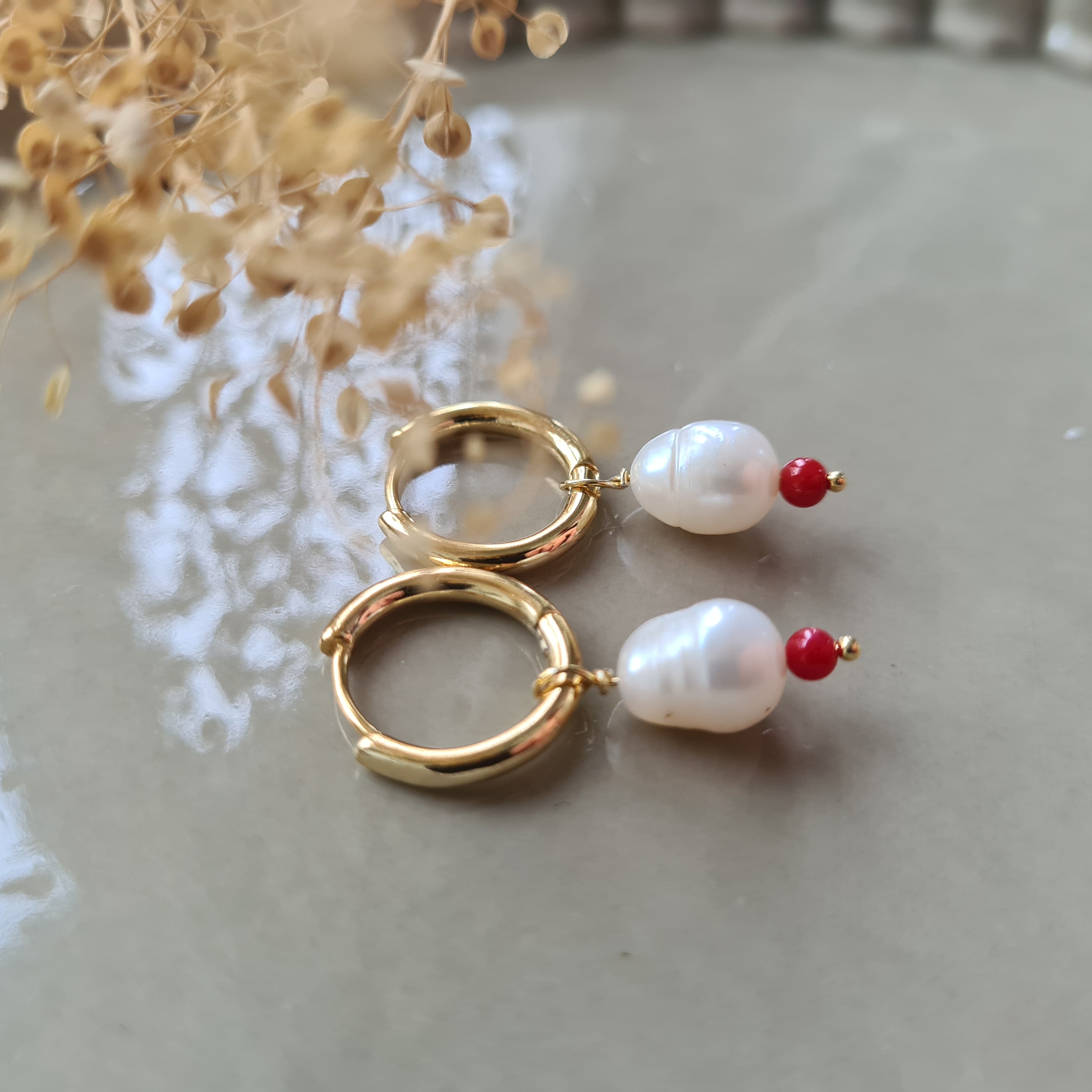 Oorbellen Red Dance, parel, koraal