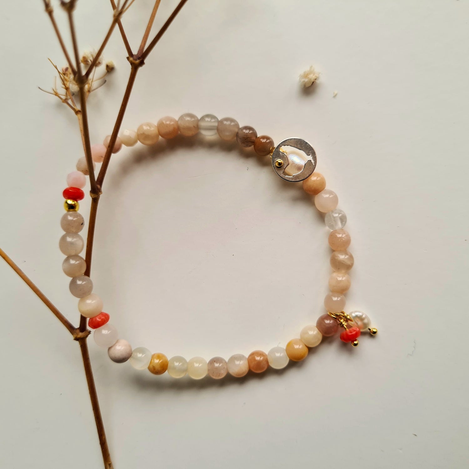 Armband Endless Story, met zonnesteen, opaal, koraal