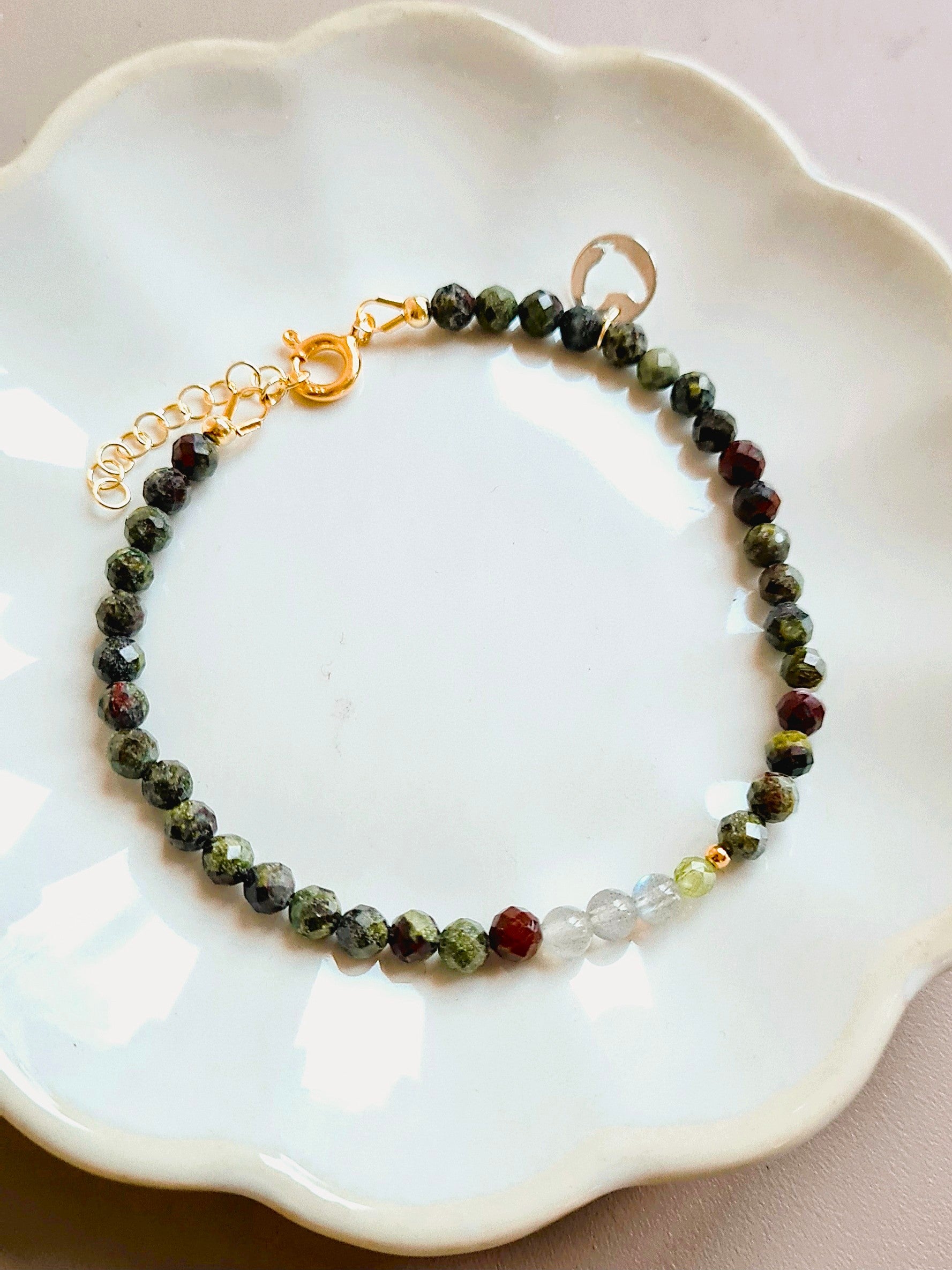 Armband Forest, drakenbloedsteen, peridoot