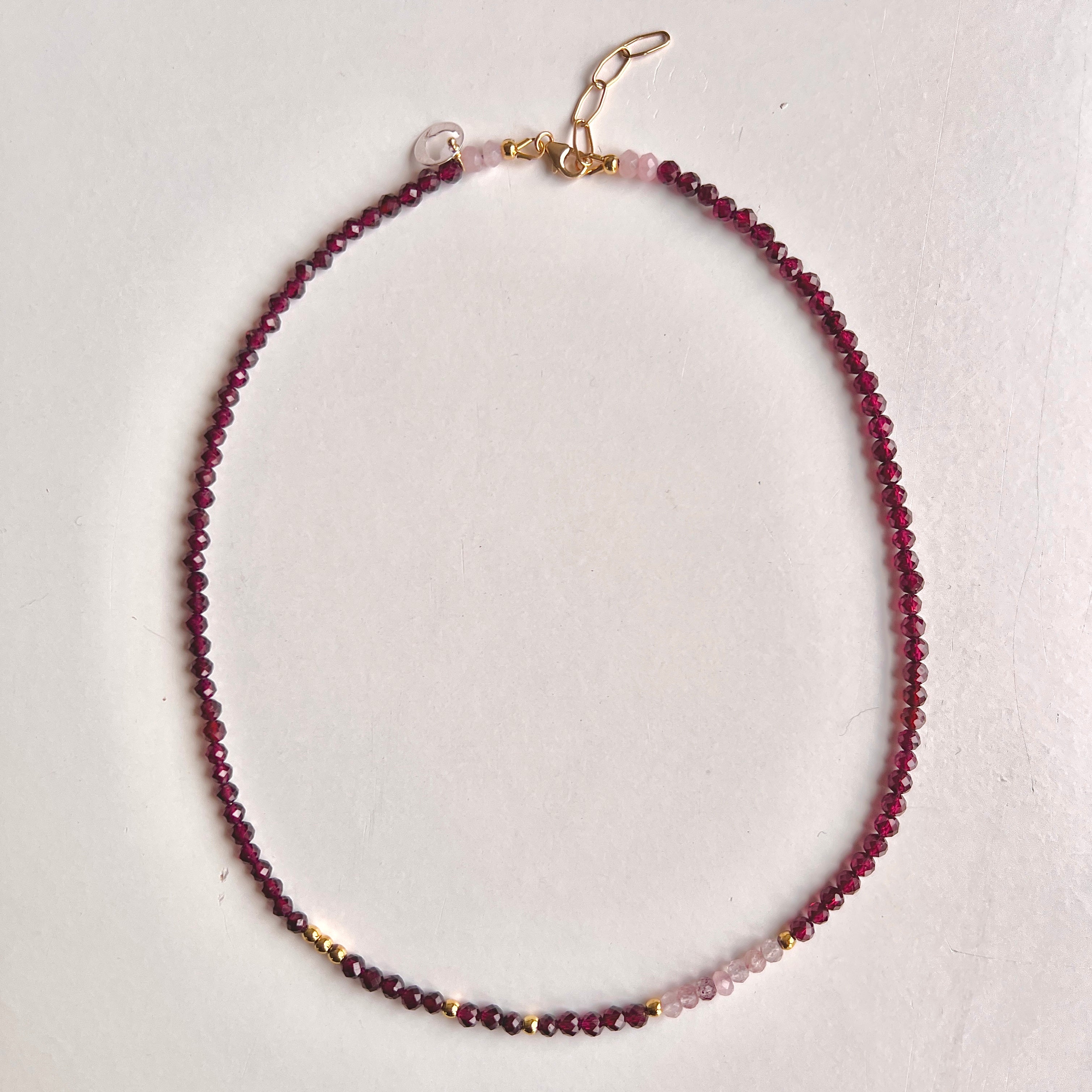 Ketting Kracht & Moed, granaat en rozekwarts