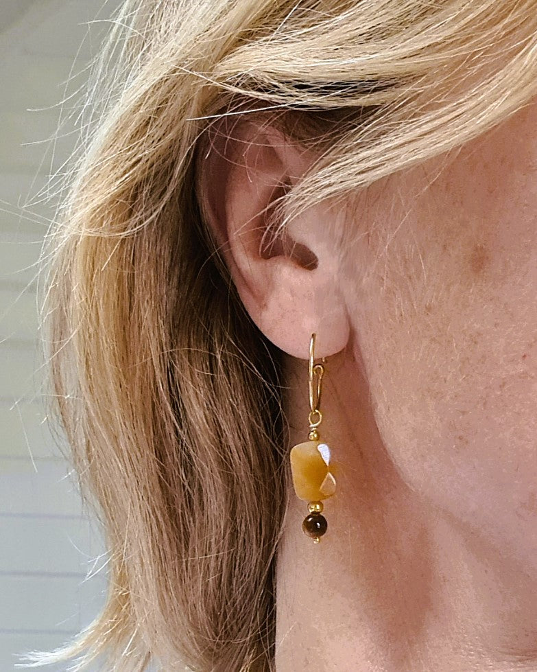 Oorbellen Bonne Chance, gele jade, gouden tijgeroog