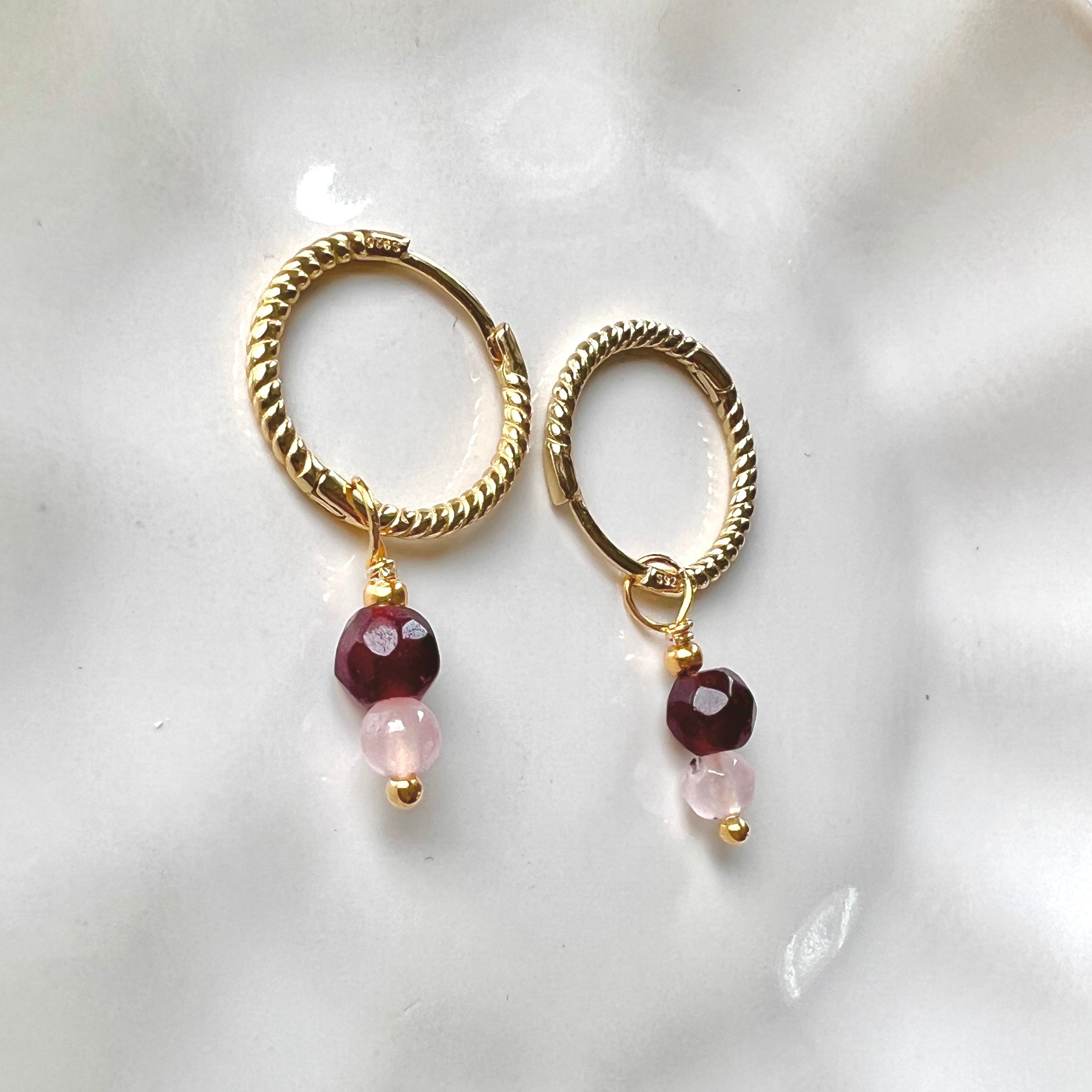 Oorbellen Spirit of Love, granaat, rozekwarts