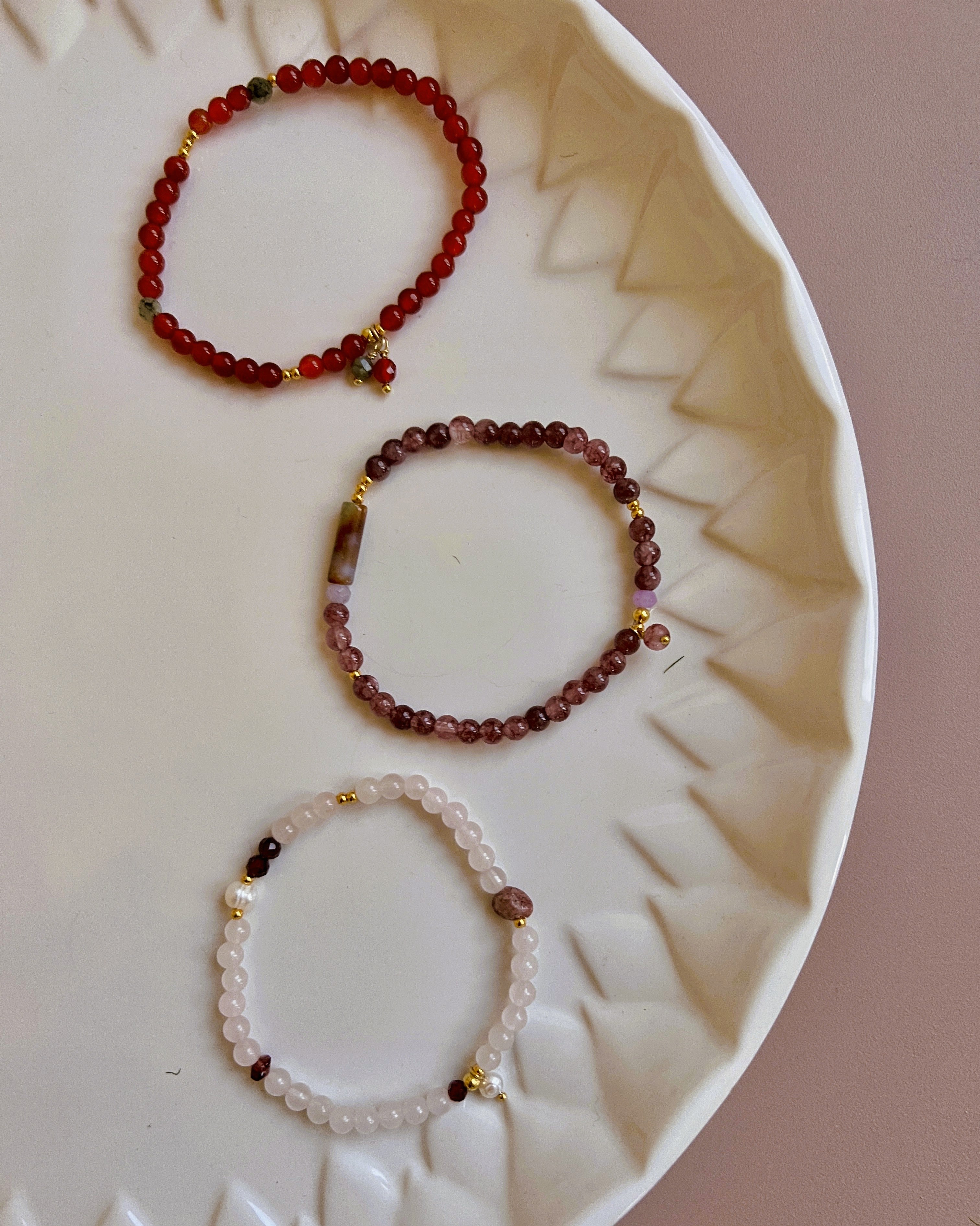 Jacky Moments: Decisions, lila lepidoliet