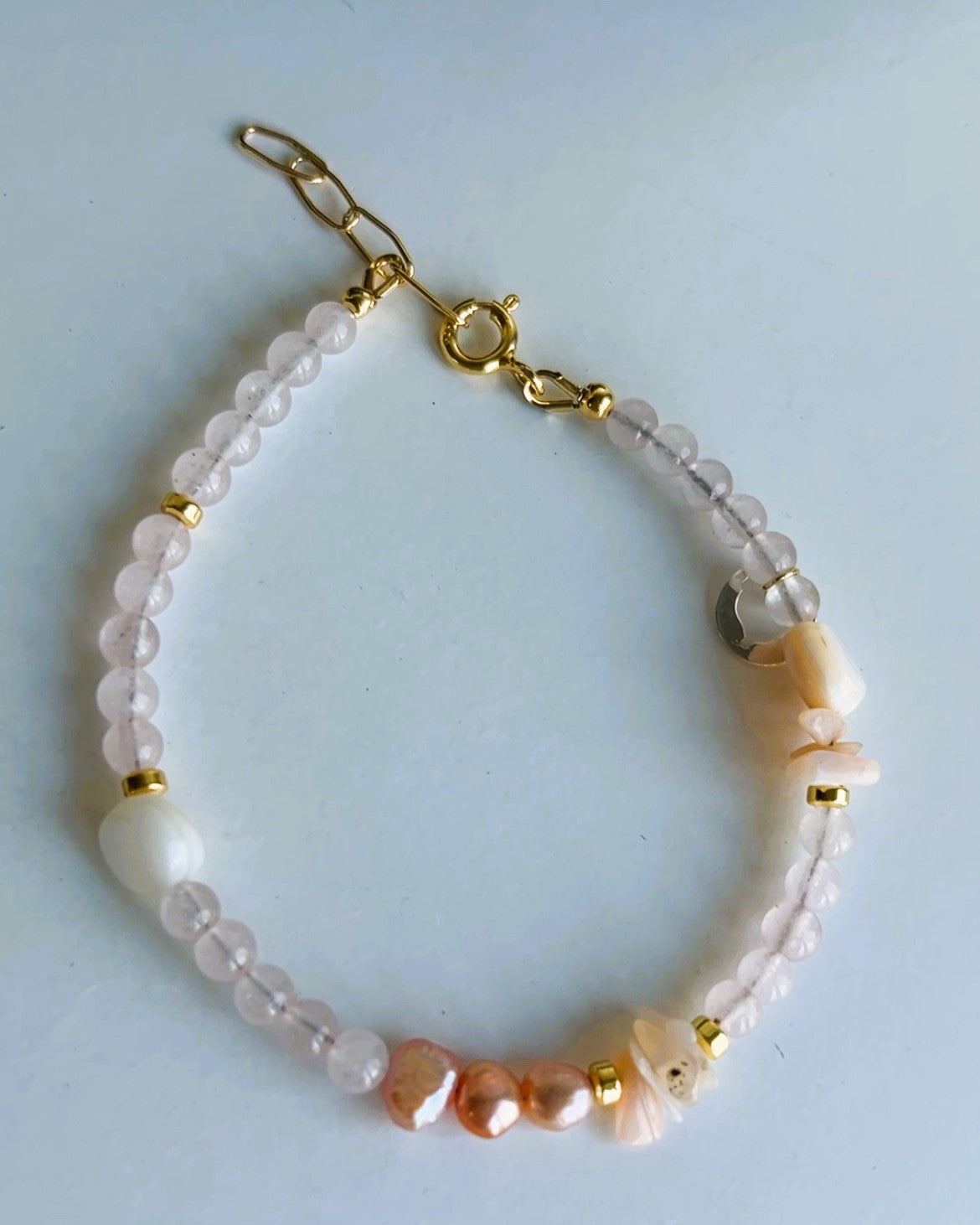 Armband Pink Pearls, roze parel, rozekwarts