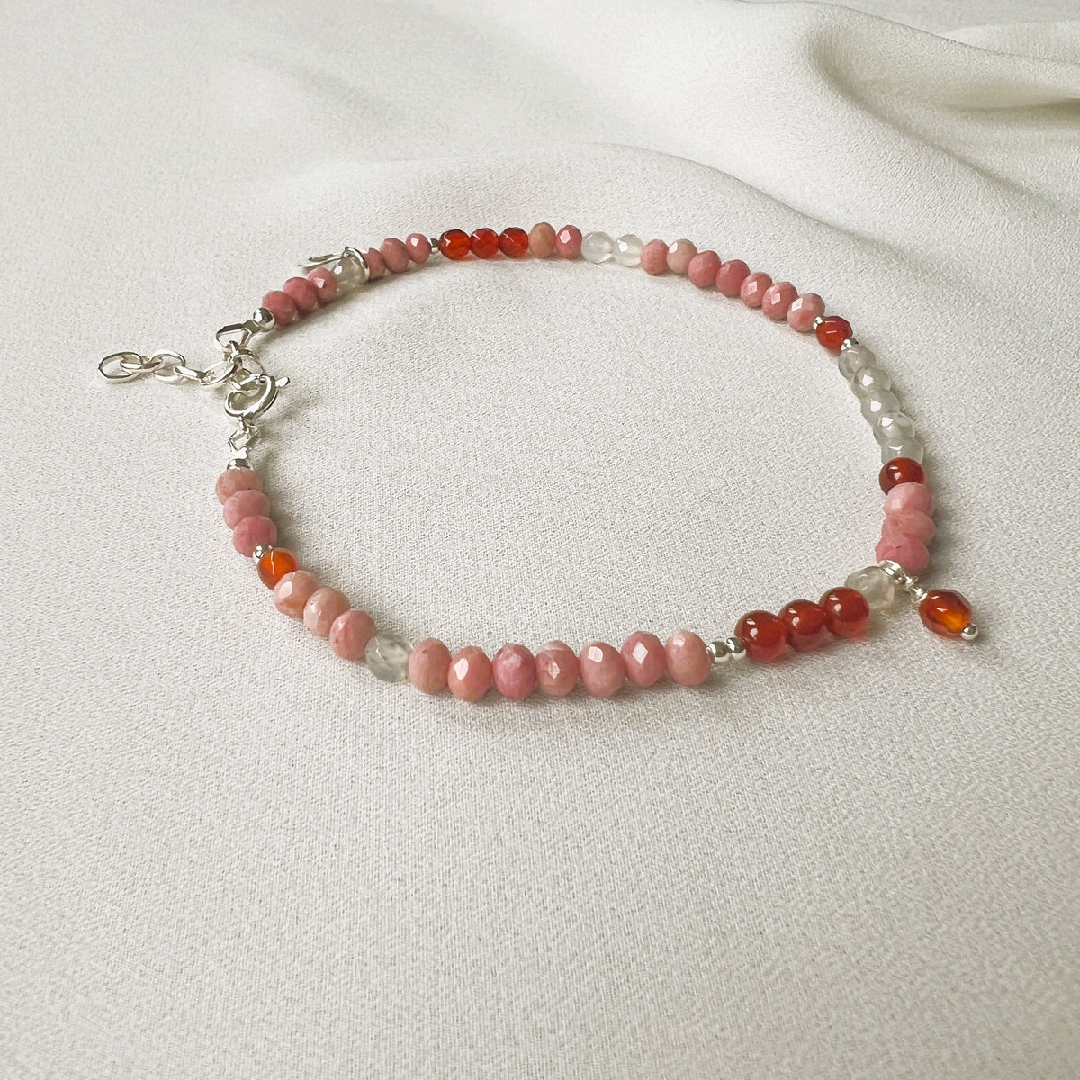 Armband Enjoy, roze rhodoniet, agaat, carneool