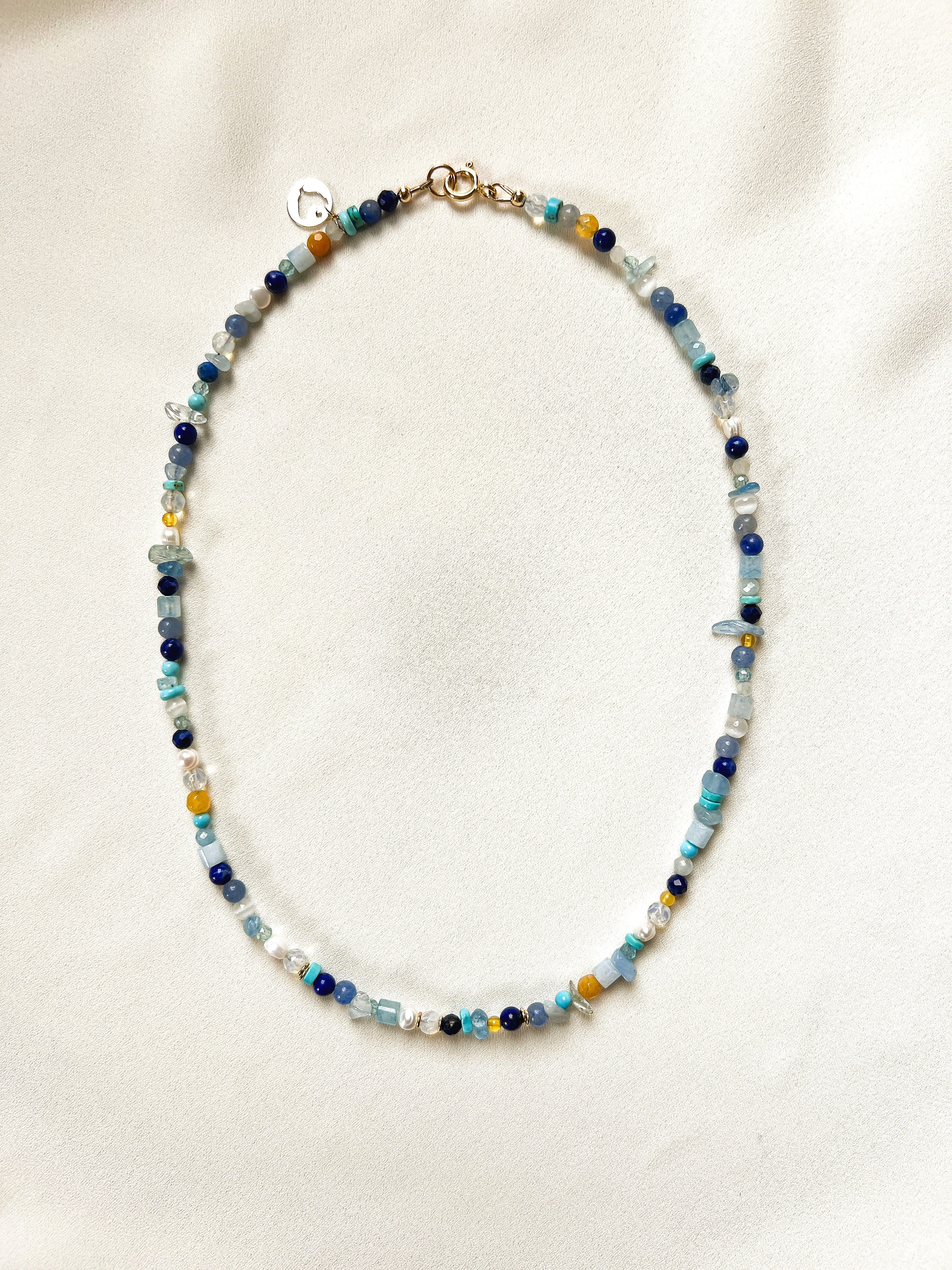 Ketting In Blue, aquamarijn, parel, lapis lazuli