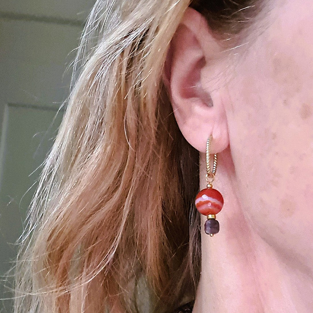 Oorbellen Little Fire, oranje carneool, bruine toermalijn