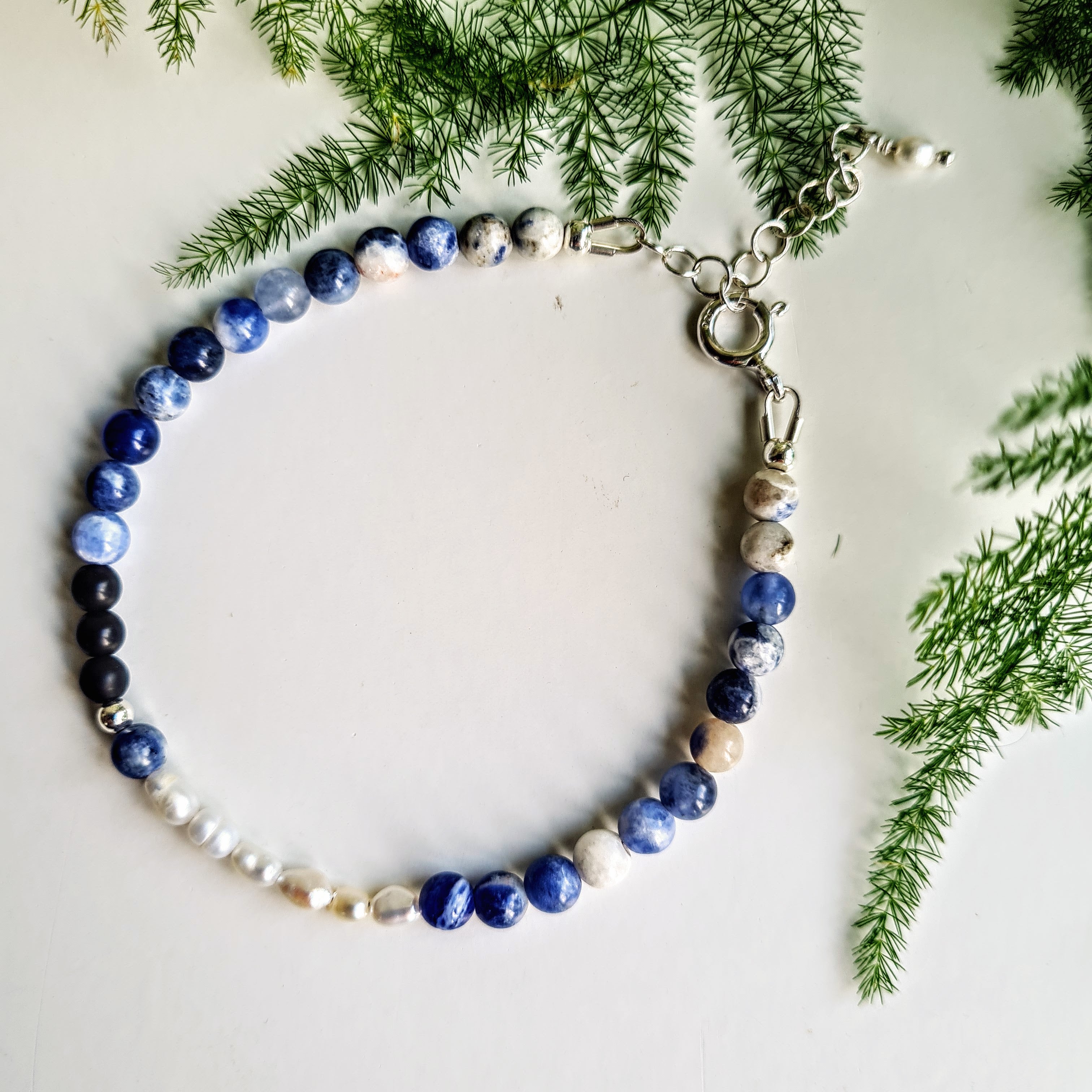 Armband Bilbao, sodaliet, zoetwater parel
