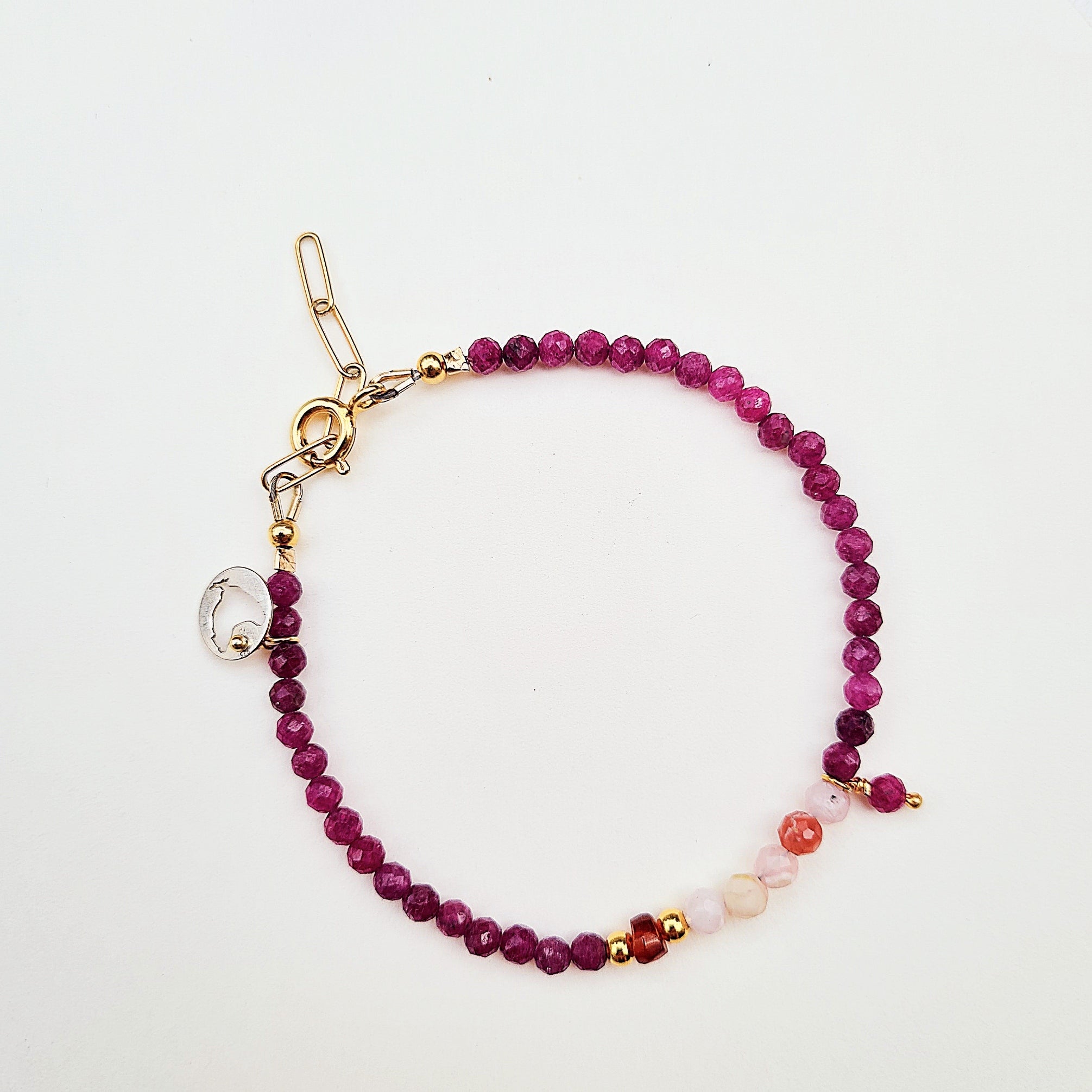 Armband She Knows, robijn, opaal, carneool