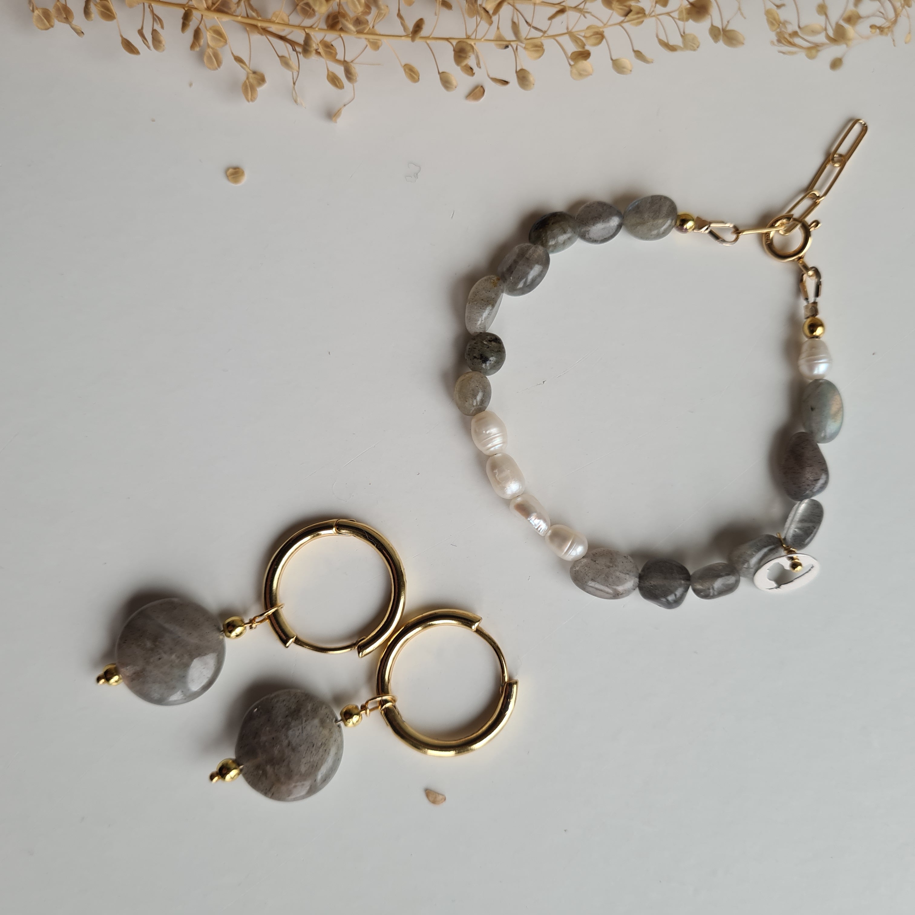 Set Oorbellen en Armband Hidden Intuition, parel, labradoriet