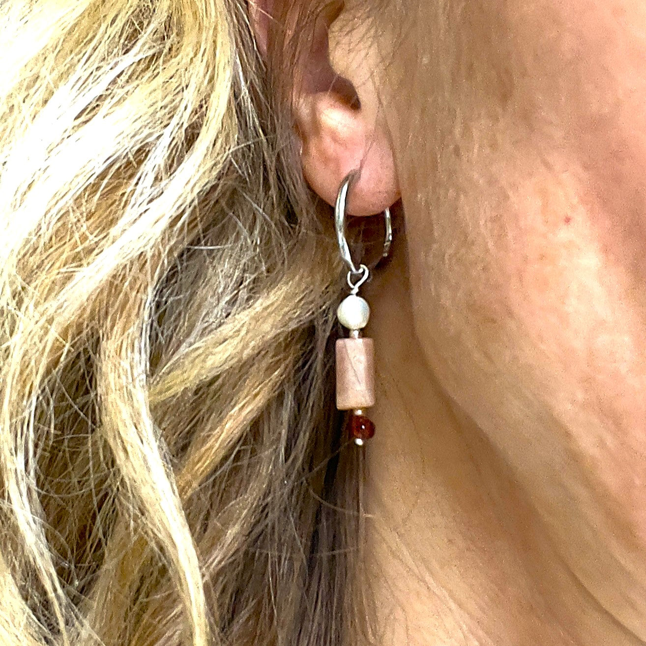 Oorbellen Soft Whisper, zonnesteen, granaat, parel