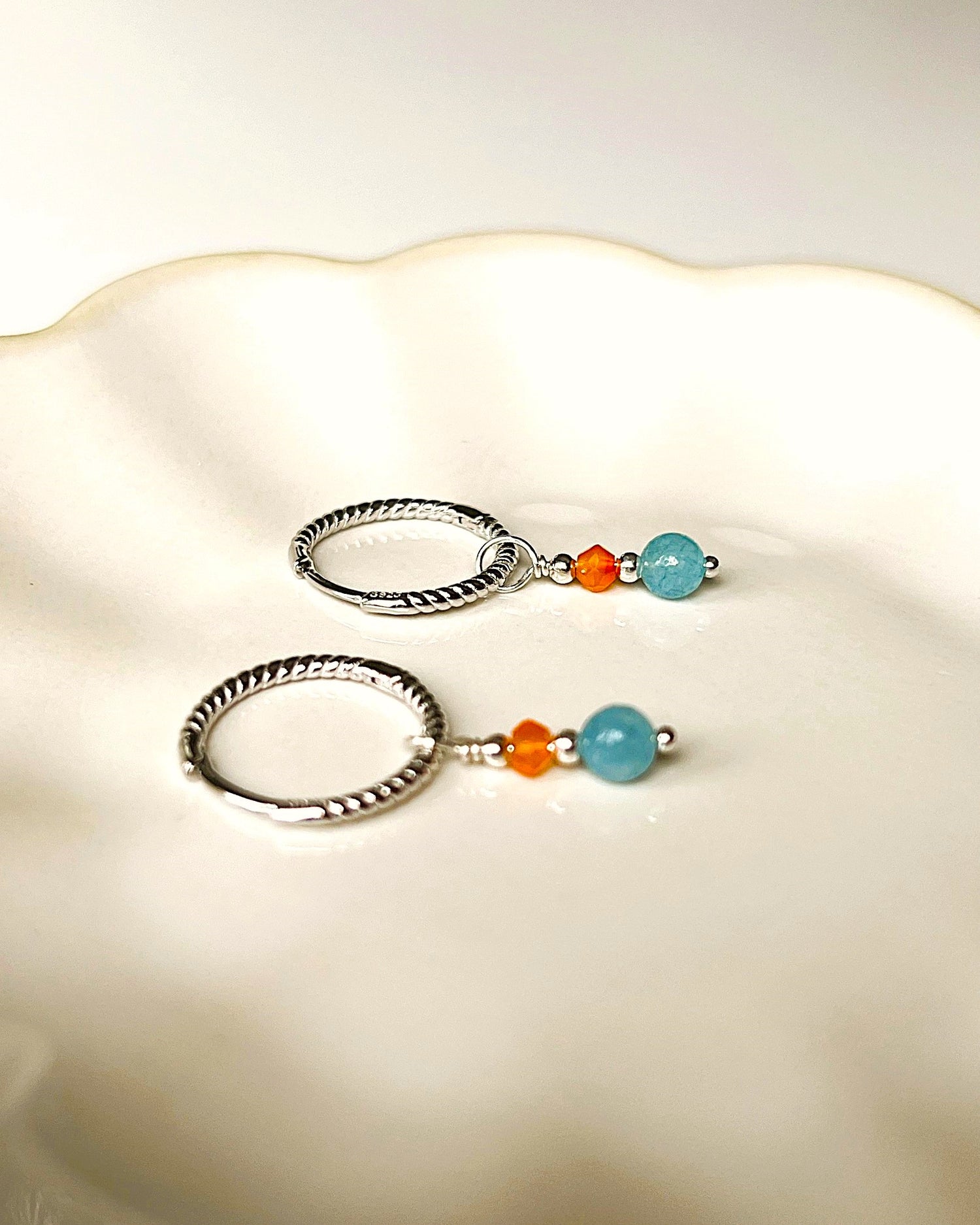 Oorbellen Be You,  aqua chalcecoon, carneool