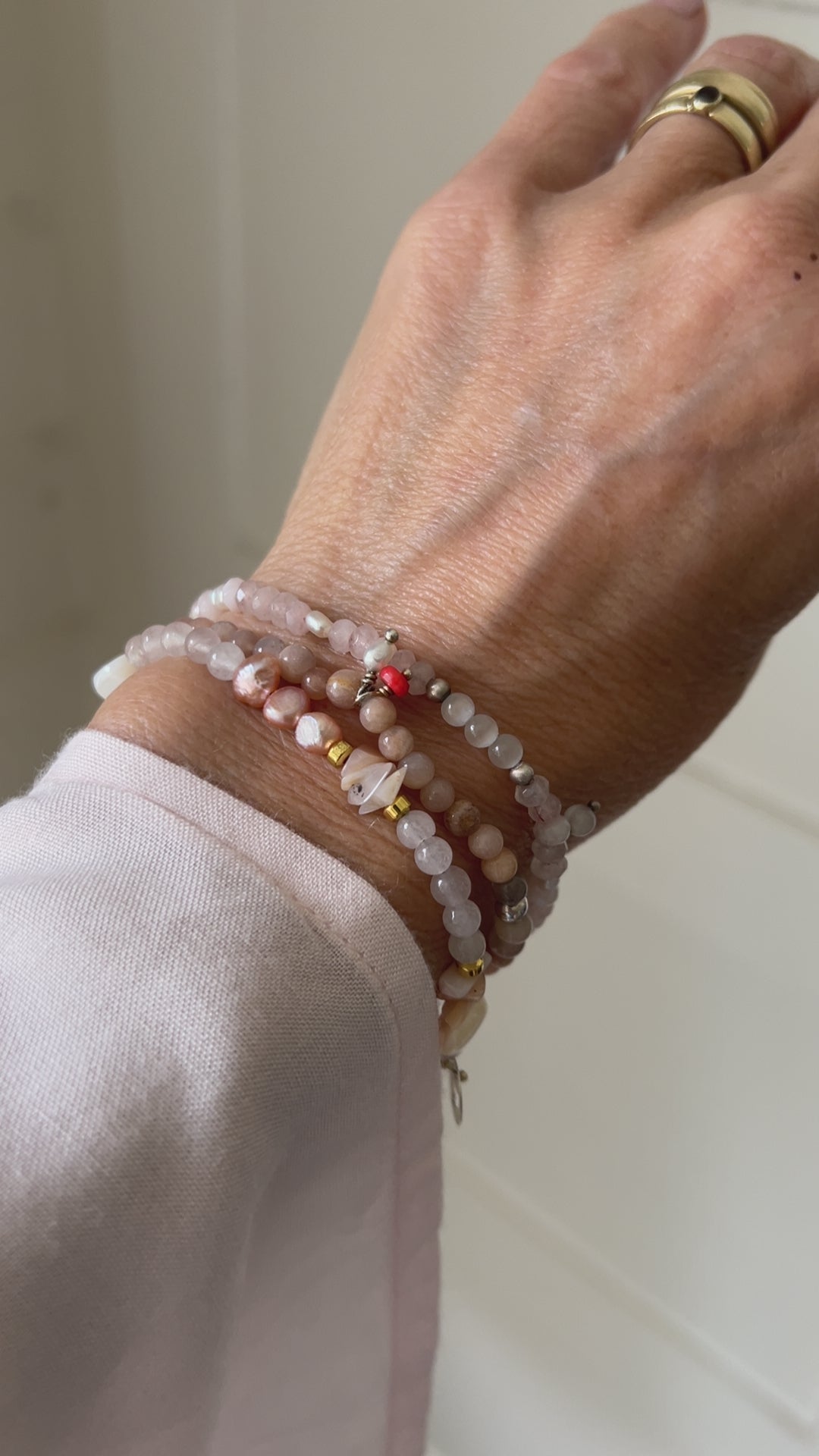 Armband Pink Pearls, roze parel, rozekwarts