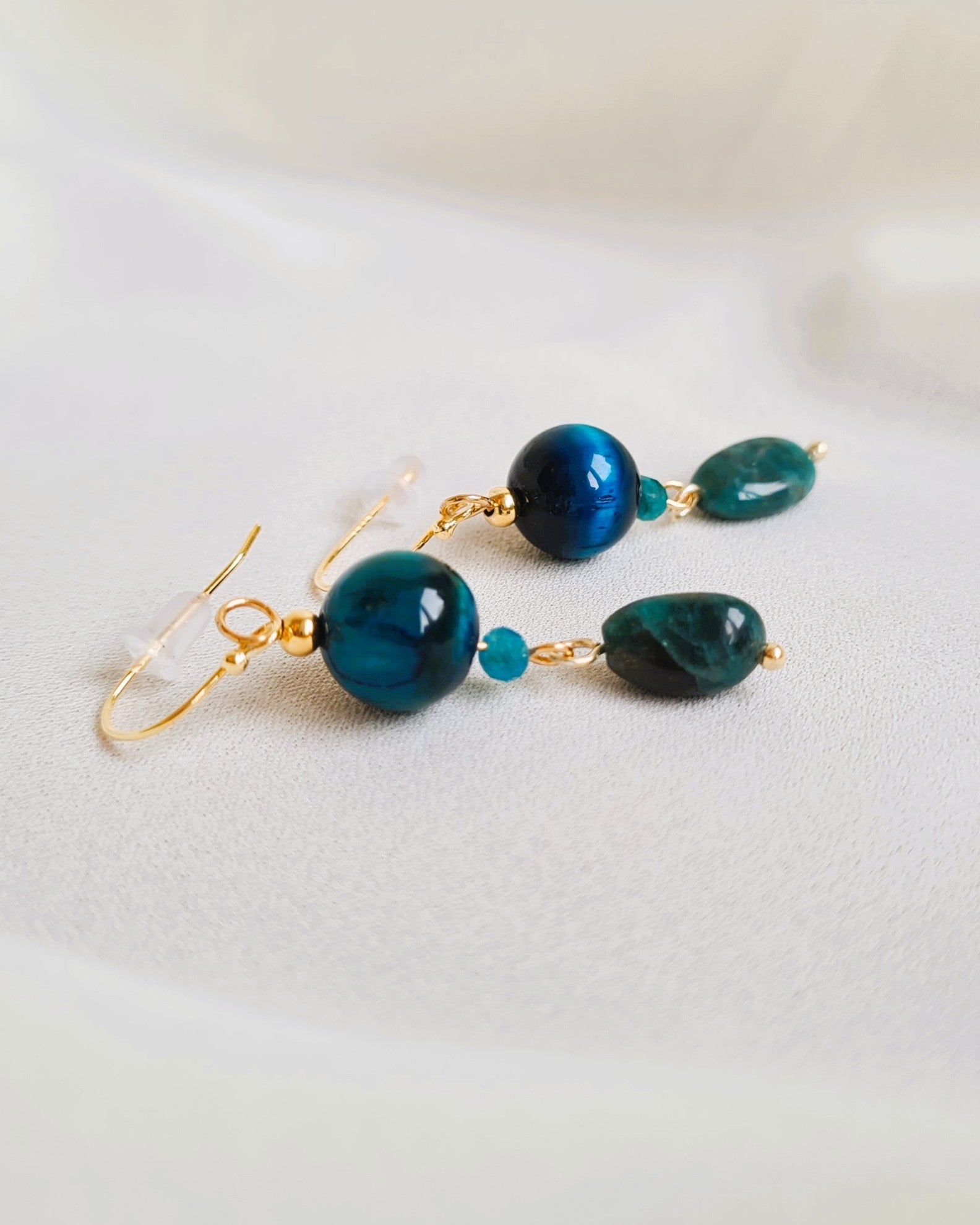 Oorbellen Sea Flowers, tijgeroog, apatiet