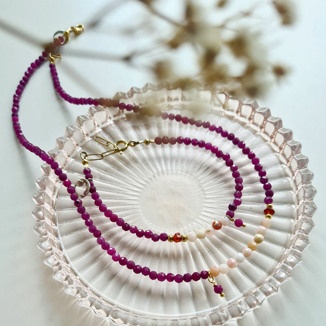 Set ketting en armband She Knows, robijn, opaal, carneool