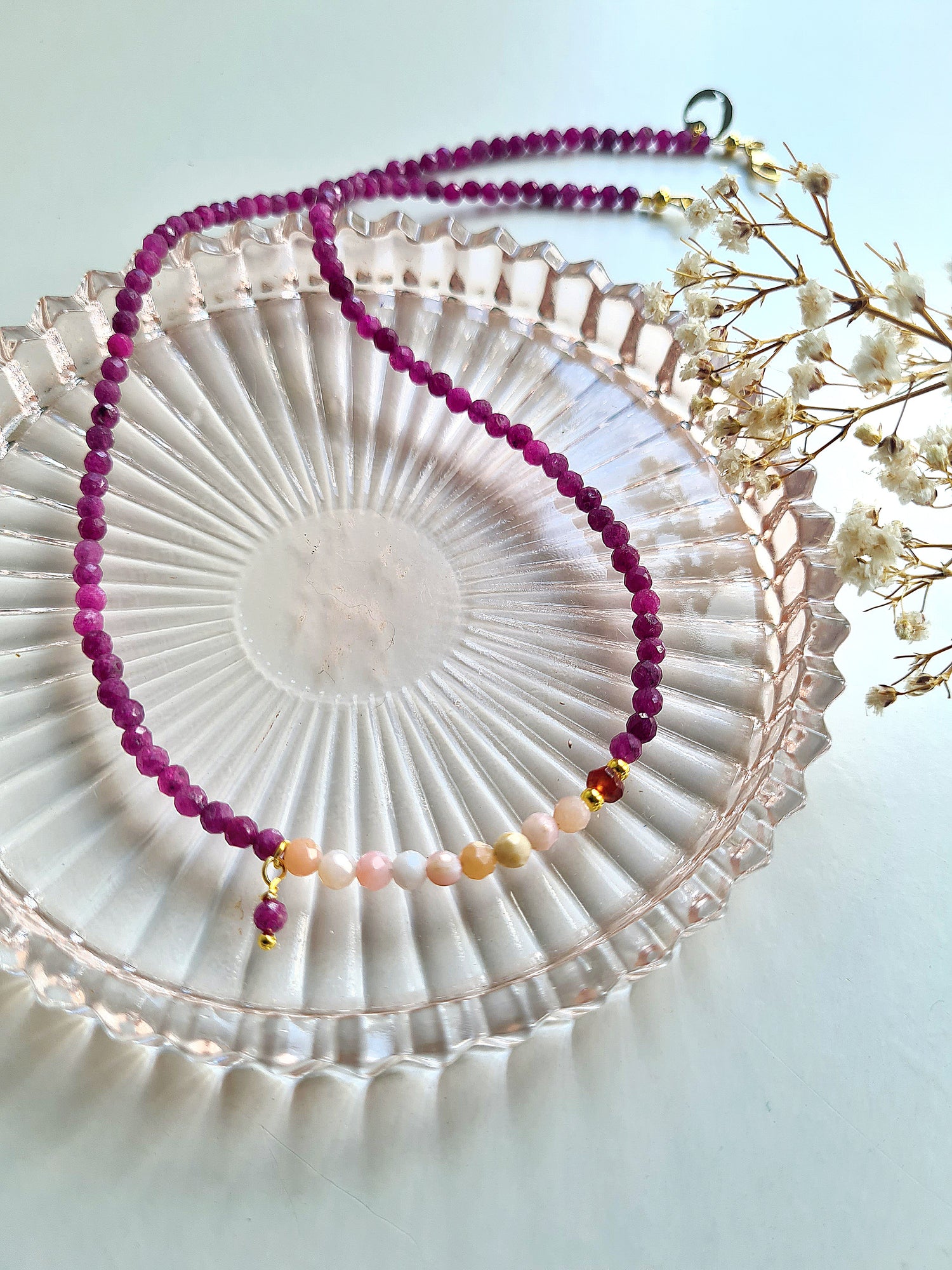 Ketting She Knows, robijn, opaal, carneool