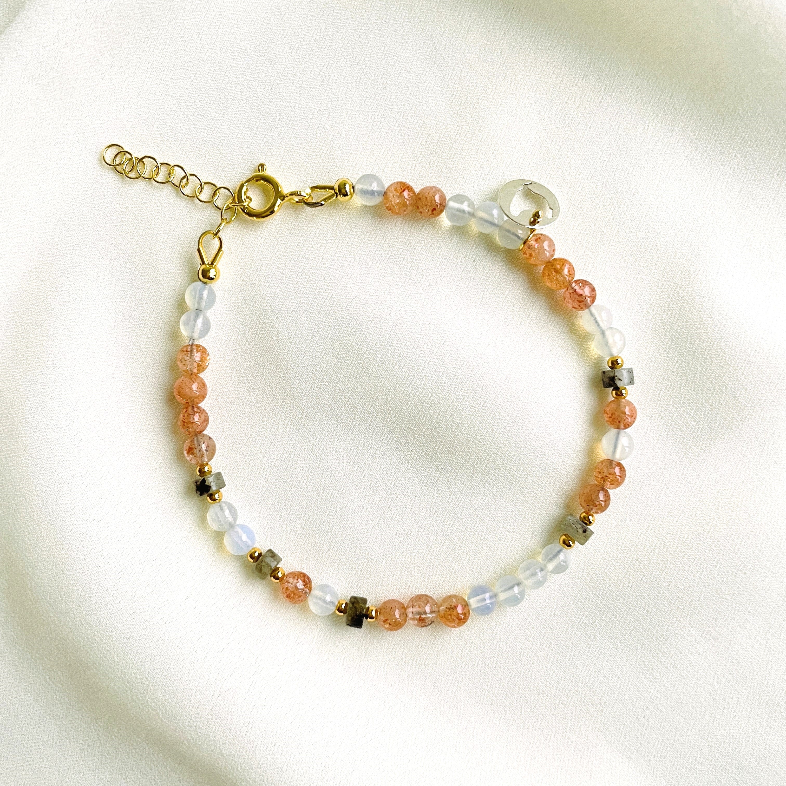 Armband Sun & Moon, zonnesteen, maansteen, labradoriet