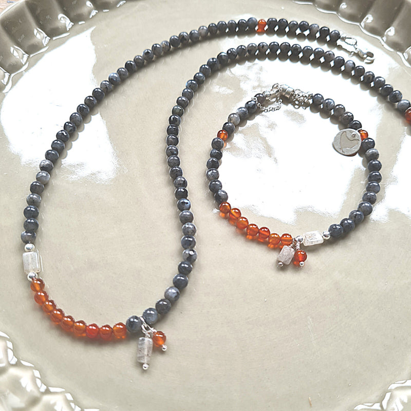 Ketting Orange Delight, labradoriet en agaat