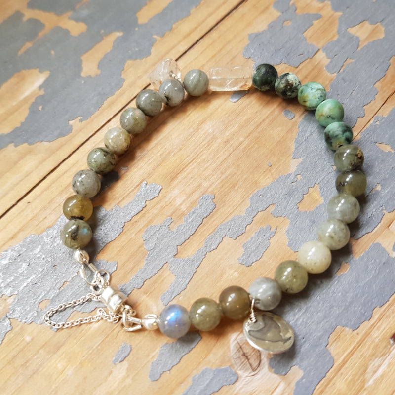 Armband Intuition , labradoriet en Afrikaans turquoise