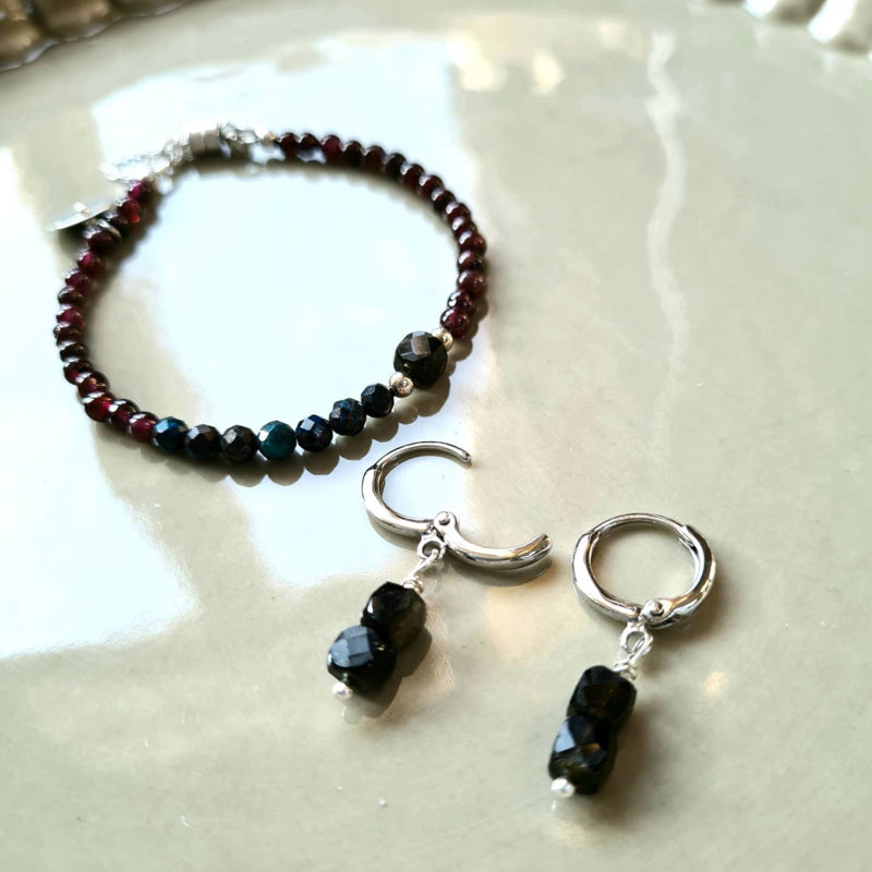 Set Armband & oorringen Dark Sense, granaat, chrysocolla, obsidiaan