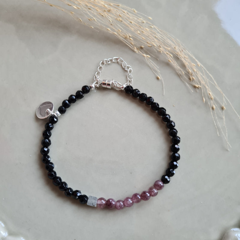 Armband Liv, lepidoliet, onyx en labradoriet
