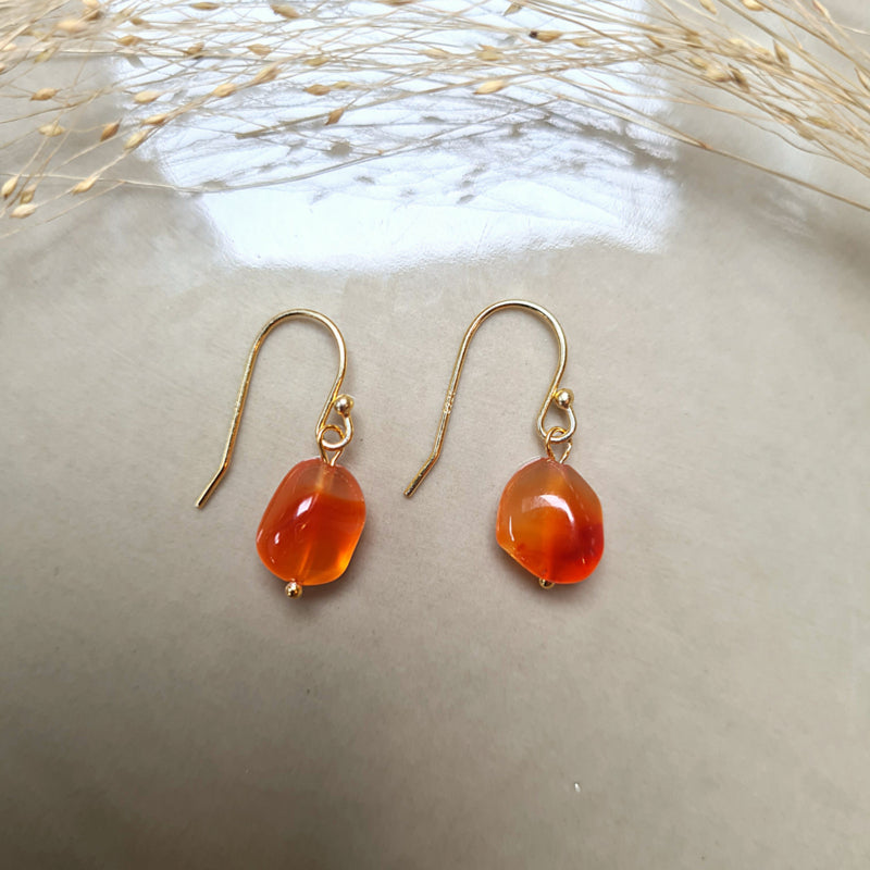 Set oorknopjes & ketting Tess, zoisiet en carneool