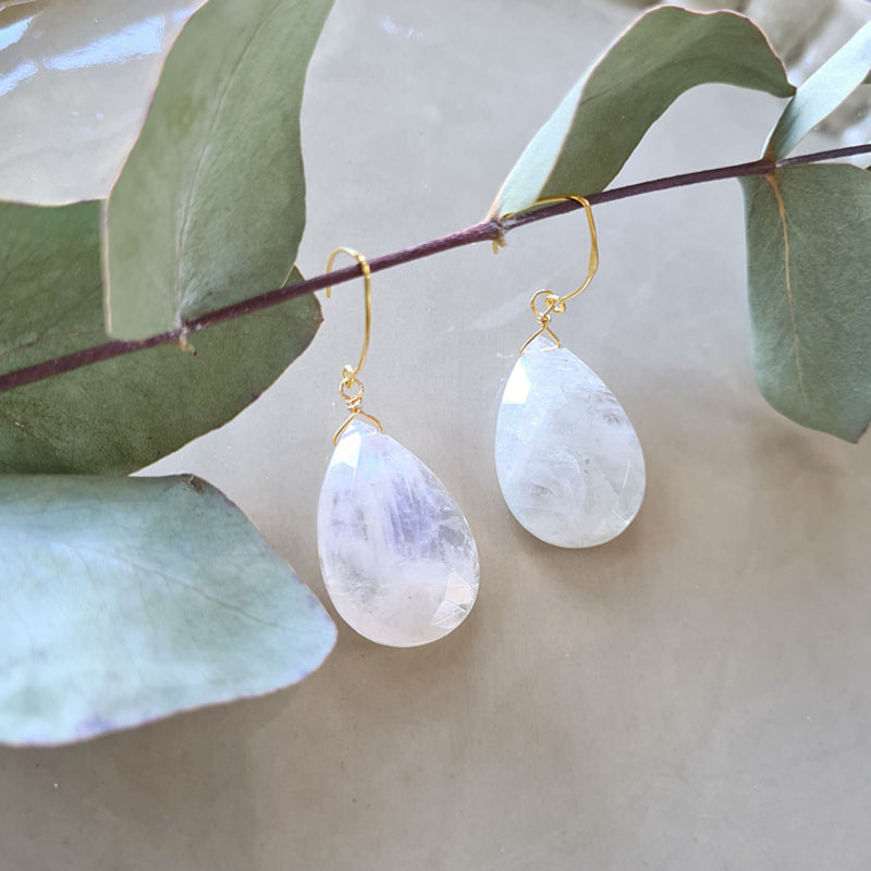 Oorbellen Golden Spirit, maansteen