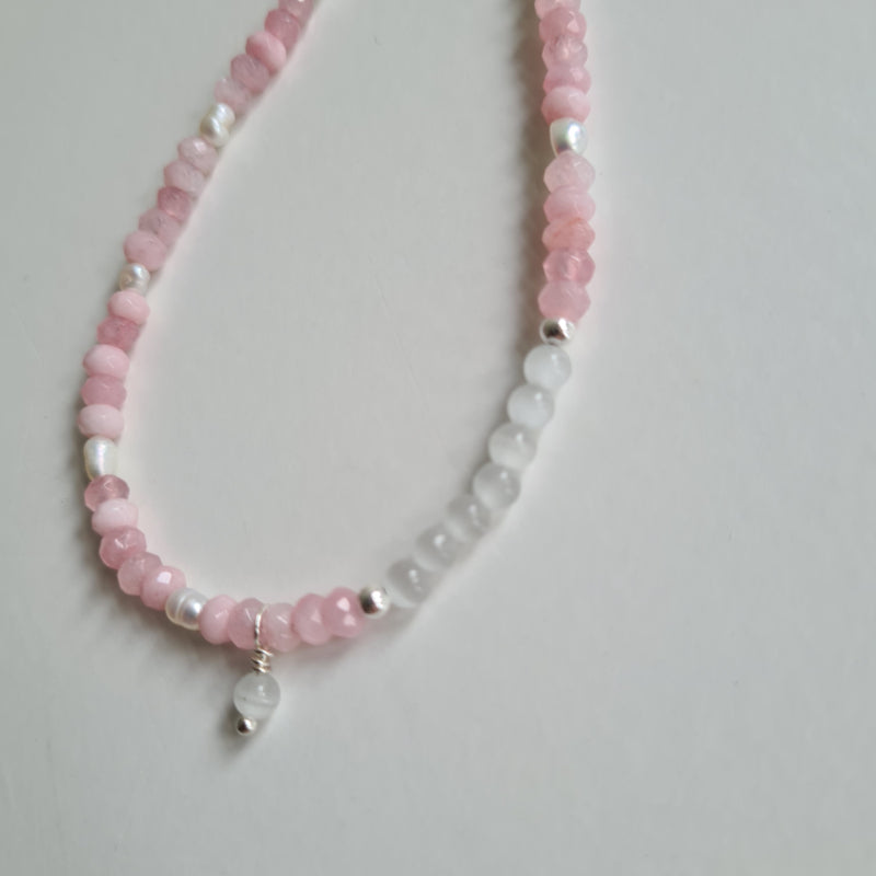 Ketting Pink Blossom, jade, parel, wit kattenoog