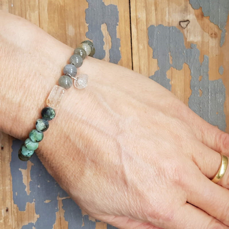 Armband Intuition , labradoriet en Afrikaans turquoise