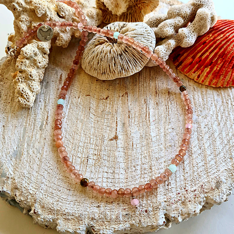 Ketting Balance, agaat, zonnesteen, amazoniet, rozekwarts en toermalijn