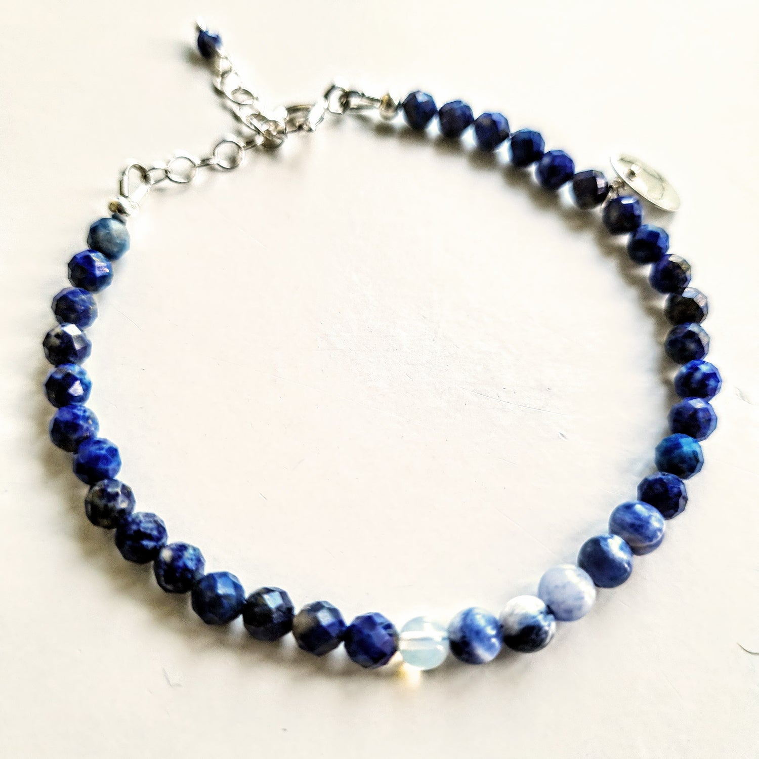 Armband Blue Wisdom, lapis lazuli, sodaliet, maansteen