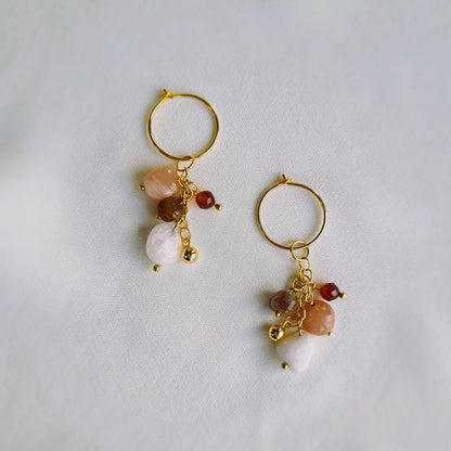 Oorbellen Smiling, bruine toermalijn, maansteen, zonnesteen, granaat