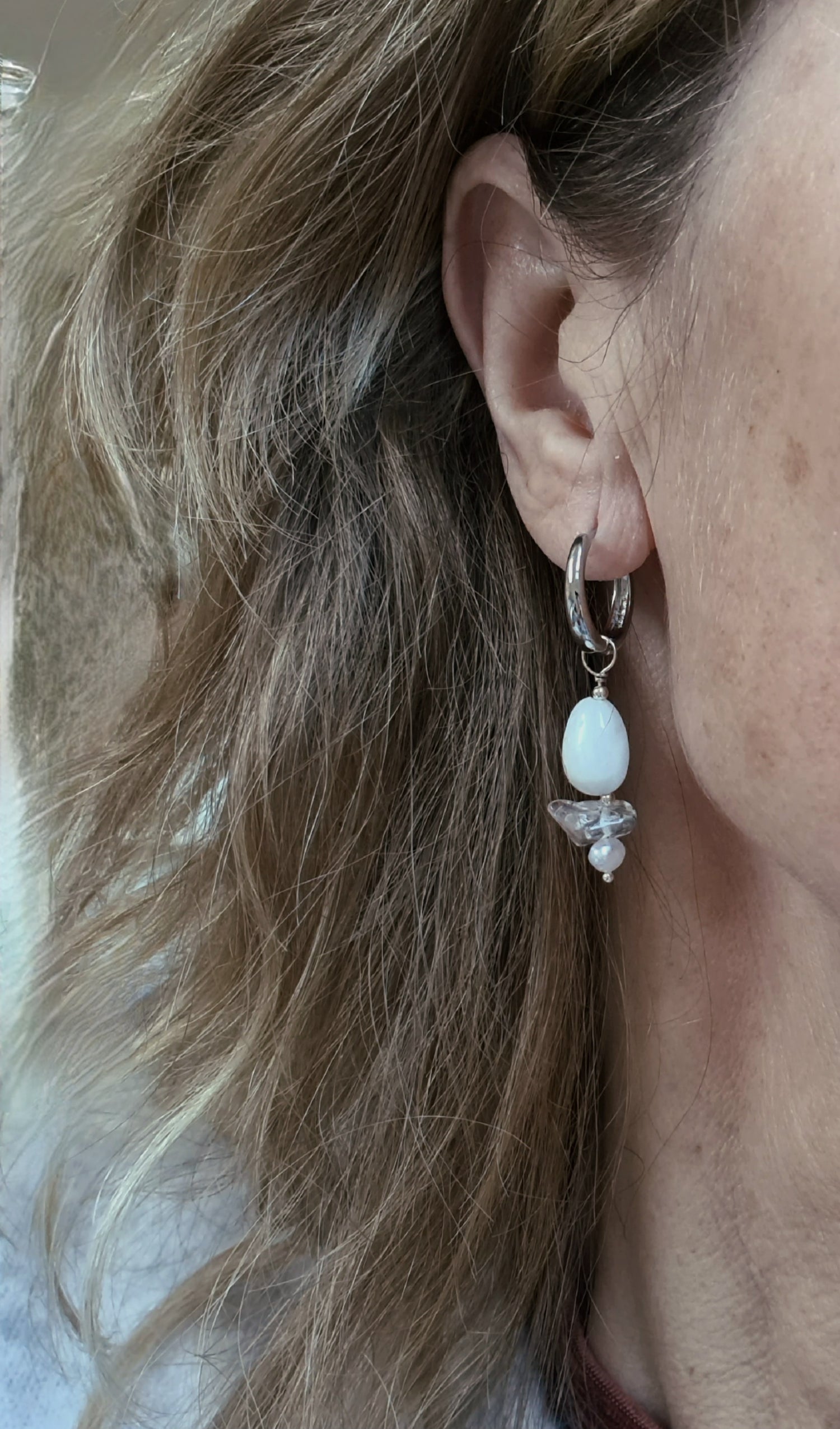 Oorbellen White Intuition, maansteen, bergkristal, parel