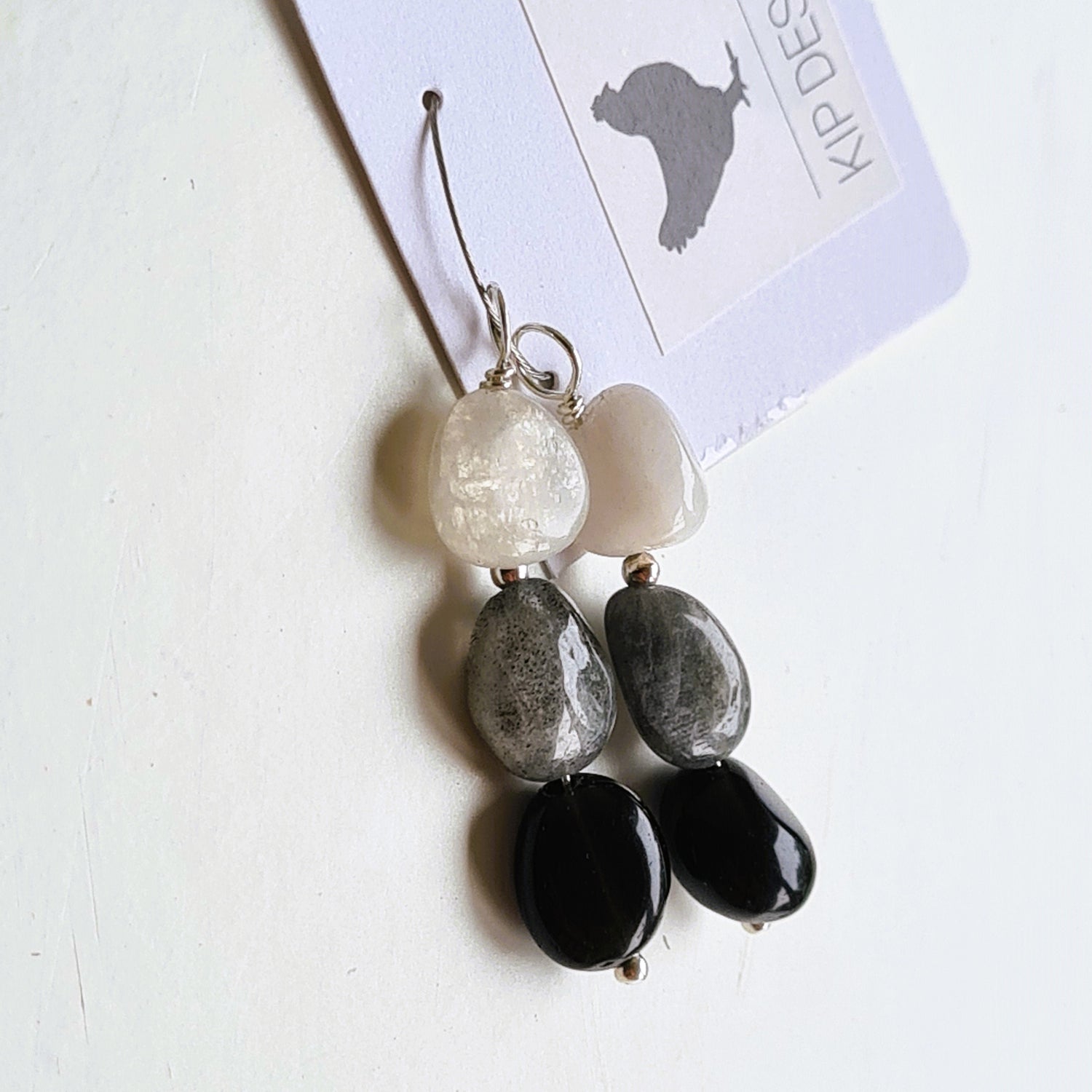 1 Bedel Black and White, onyx, maansteen, labradoriet