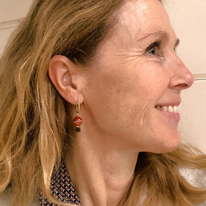 Oorbellen Little Fire, oranje carneool, bruine toermalijn