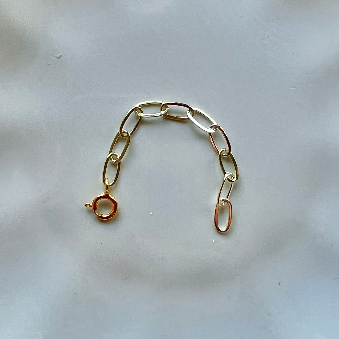 Verlengkettinkje of veiligheidskettinkje, goudverguld-zilver