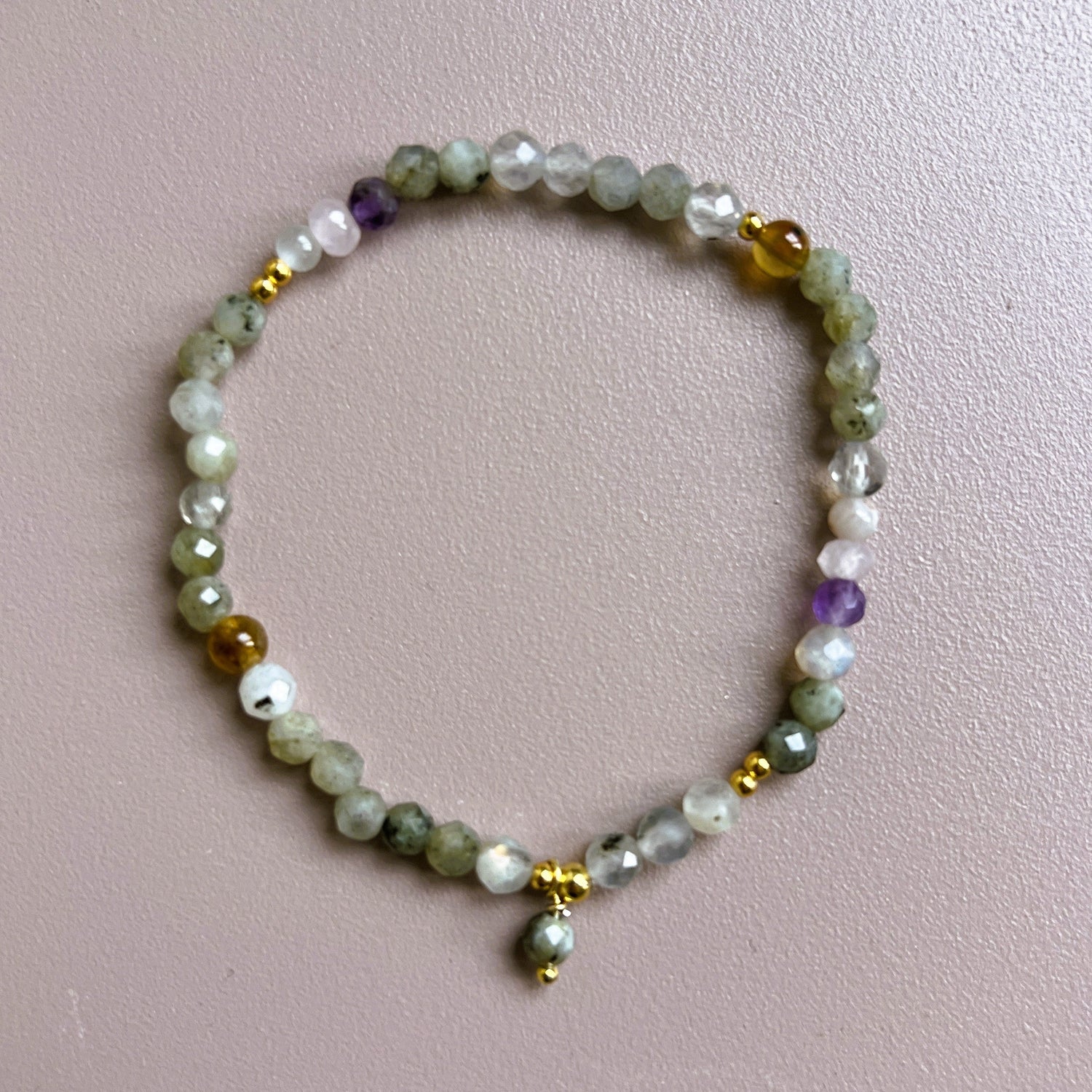 Jacky Moments: Inner Voice, labradoriet