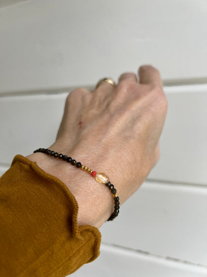 Jacky Moments: Growth, goud obsidiaan