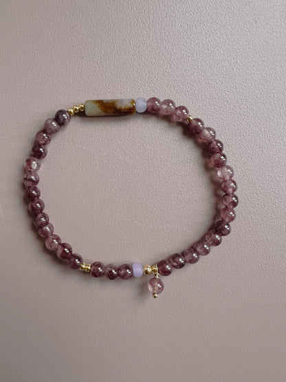 Jacky Moments: Decisions, lila lepidoliet