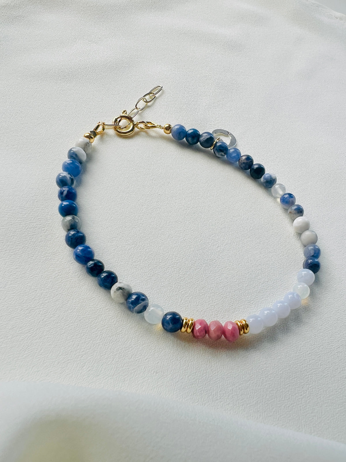 Armband Sandra, sodaliet, roze rhodoniet