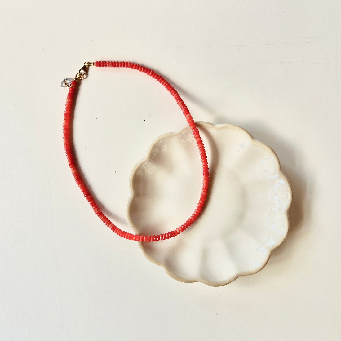Ketting Happiness, rood koraal