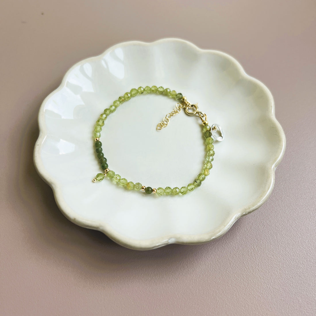 Armband Your Own Way,  groene peridoot